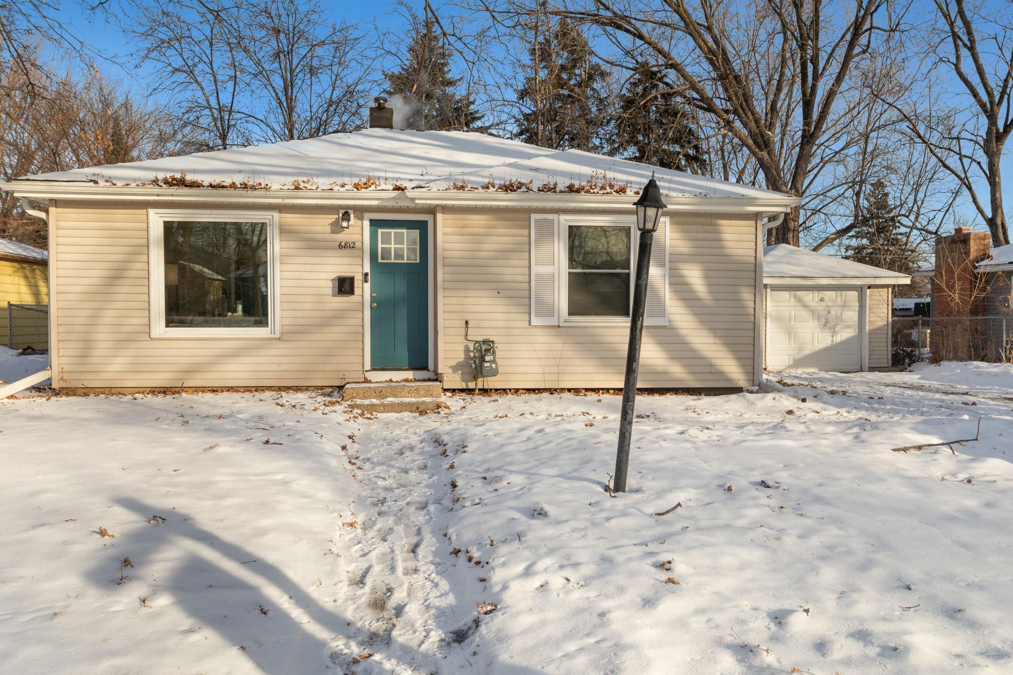 6812 50th Ave N, Crystal, MN 55428