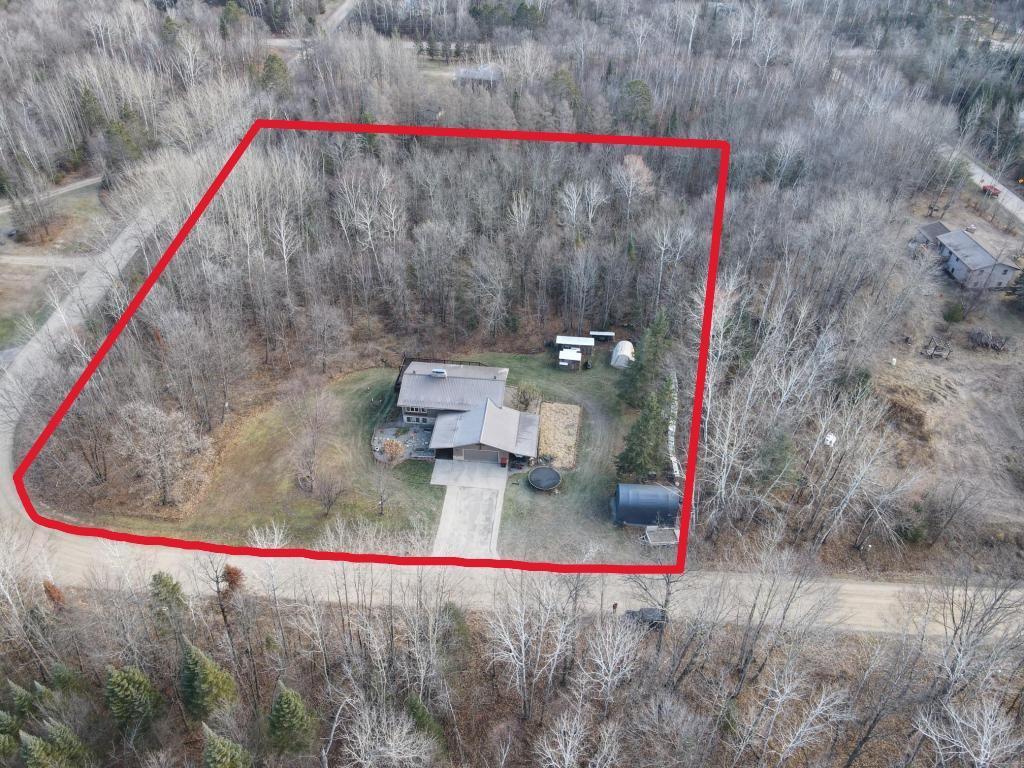 37214 Woodland Dr, Cohasset, MN 55721