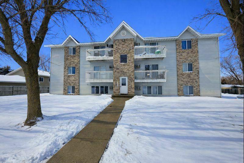 1423 6th St N, Saint Cloud, MN 56303