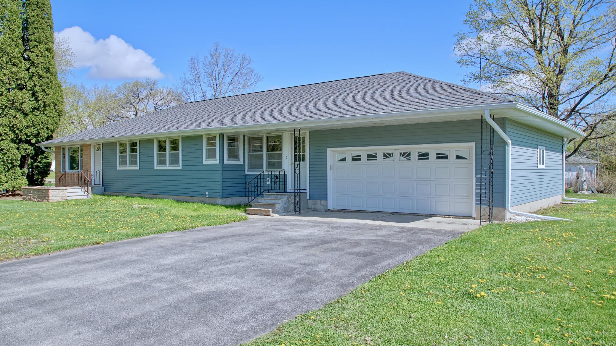 124 Cedar St SE, Mazeppa, MN 55956
