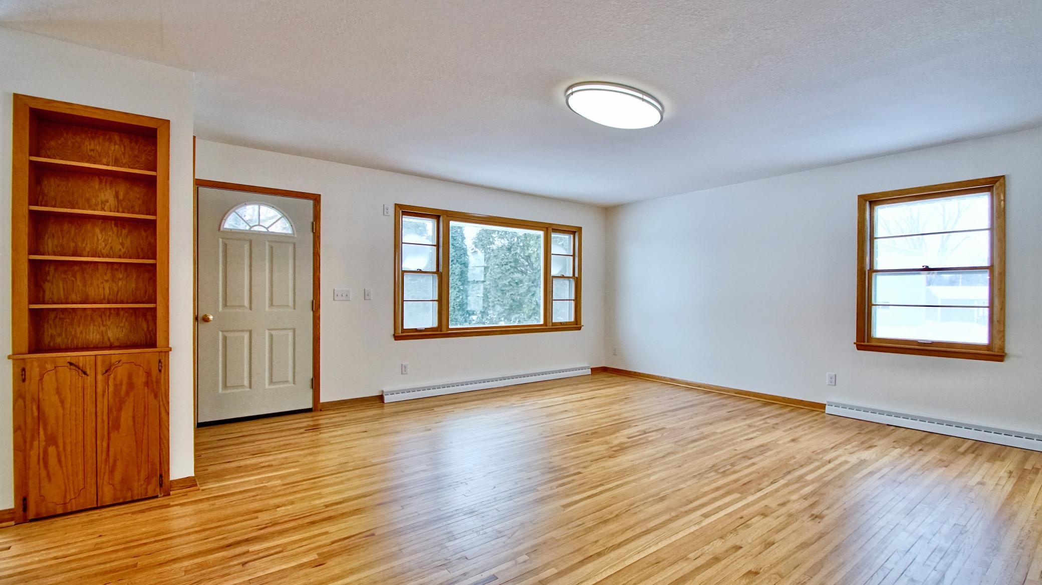 124 Cedar St SE, Mazeppa, MN 55956