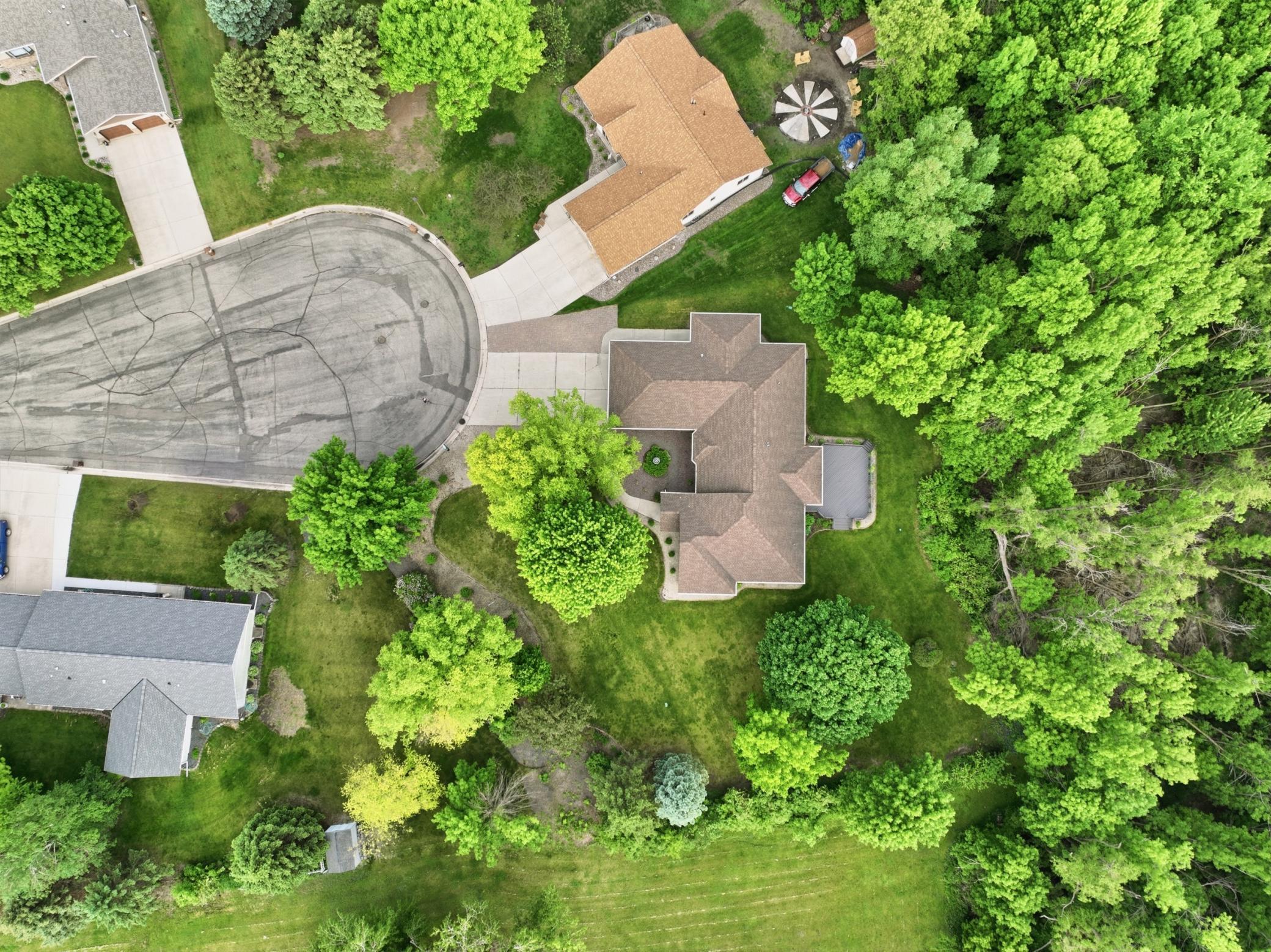 304 Lynsee Ln, Montevideo, MN 56265