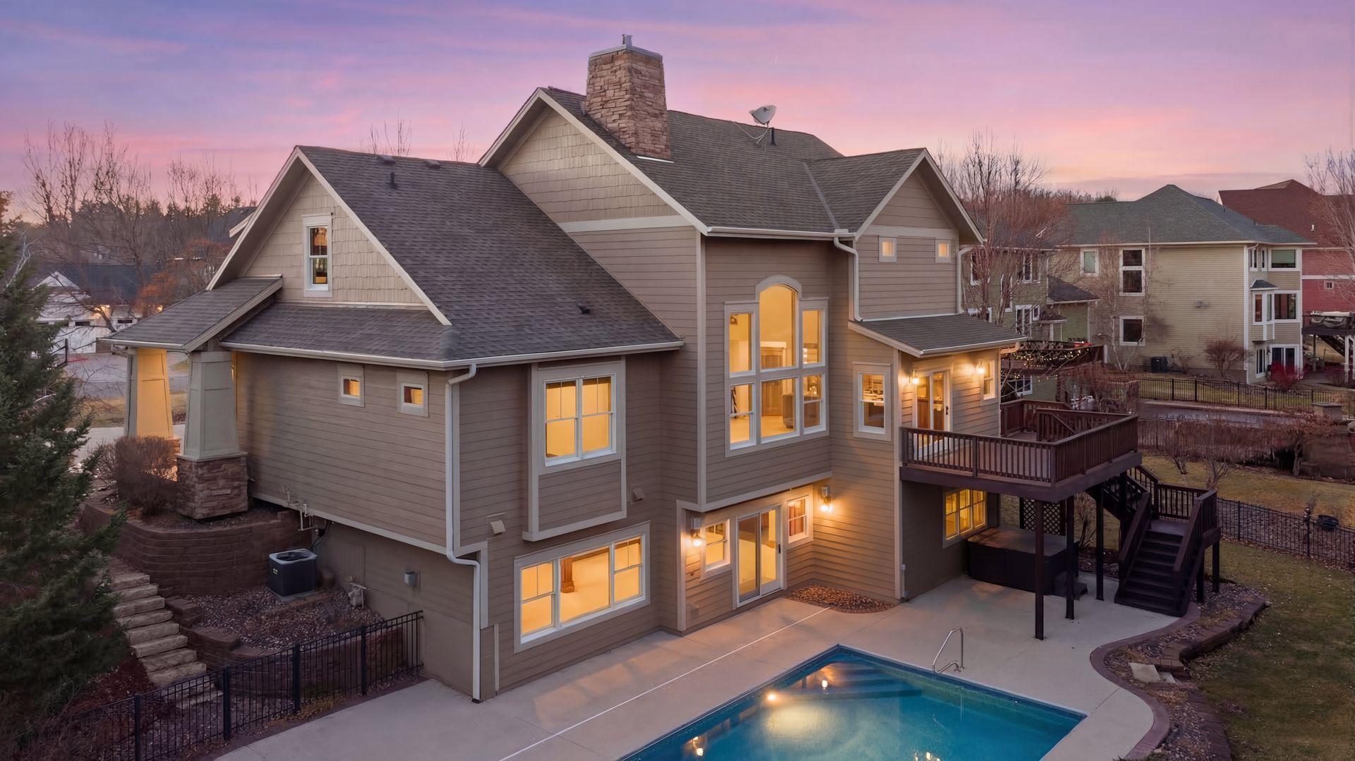 2655 Cottage Grove Pl, Woodbury, MN 55129