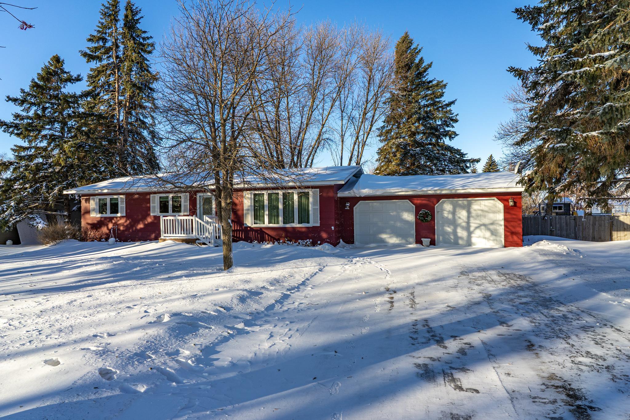 109 Stephen Dr NE, Fertile, MN 56540