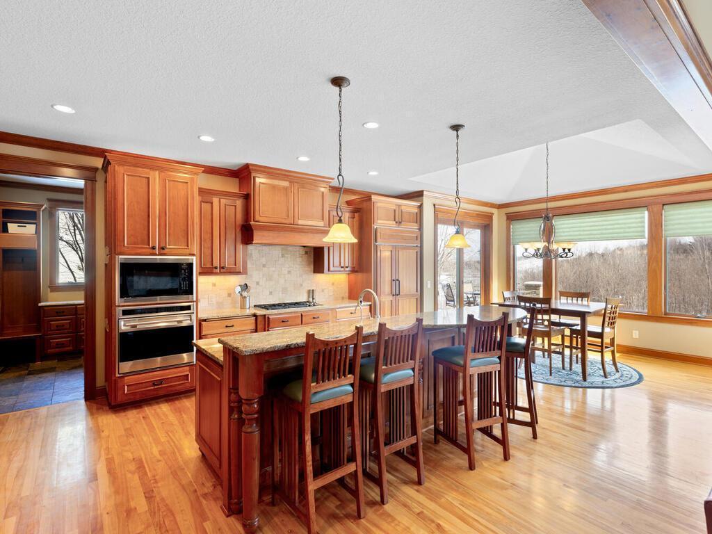 3673 Lerive Way, Chaska, MN 55318