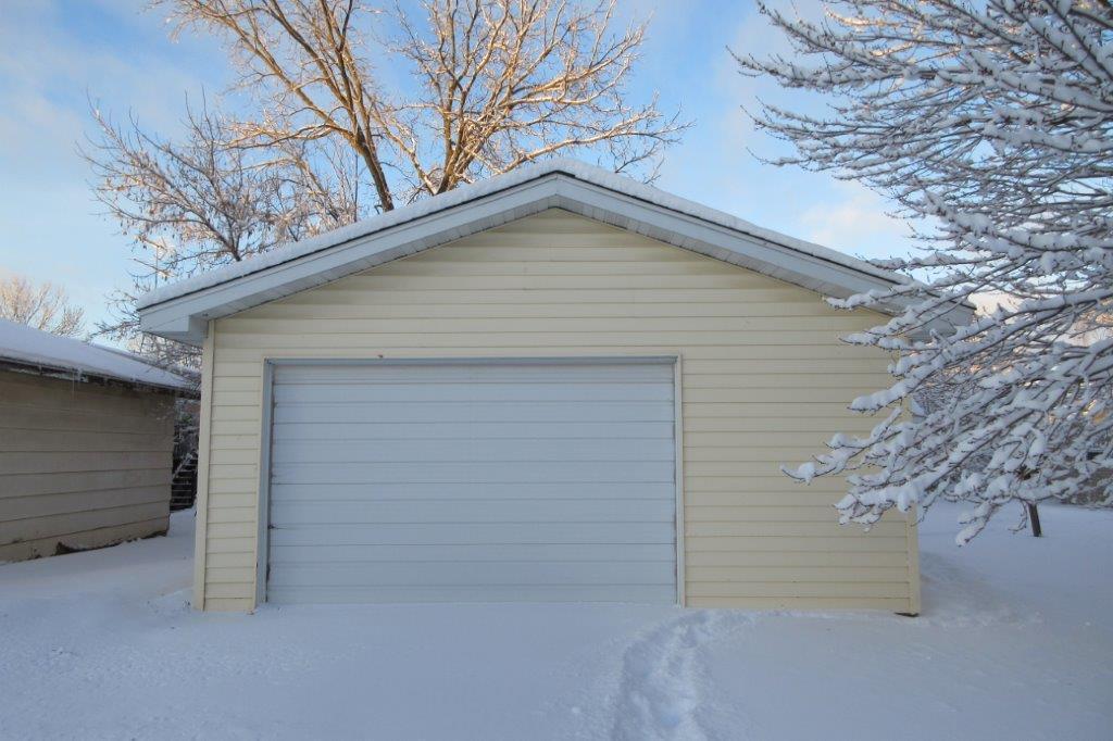 516 Lake Ave E, Ladysmith, WI 54848