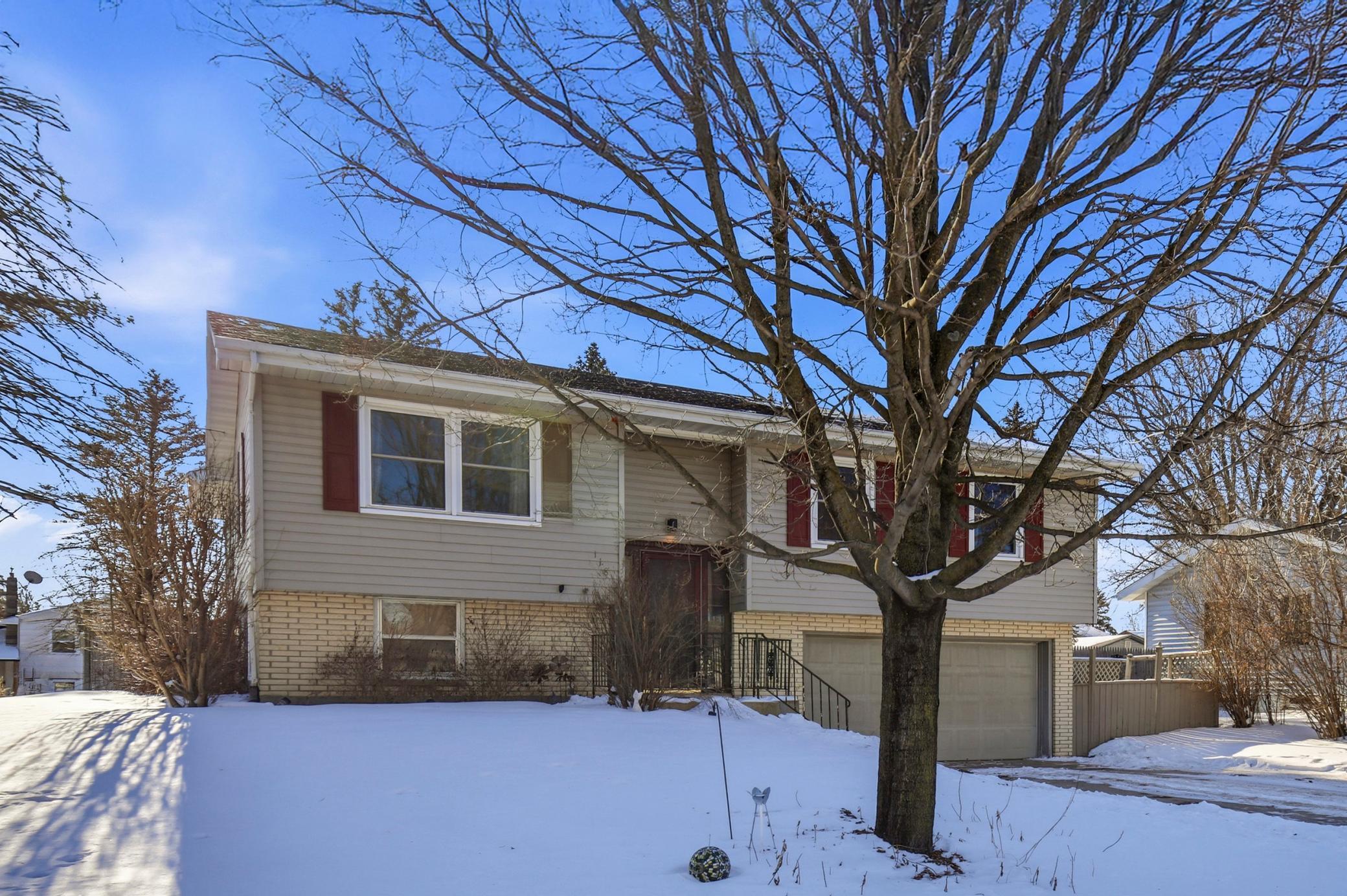 118 Rena Belle St NW, Eyota, MN 55934