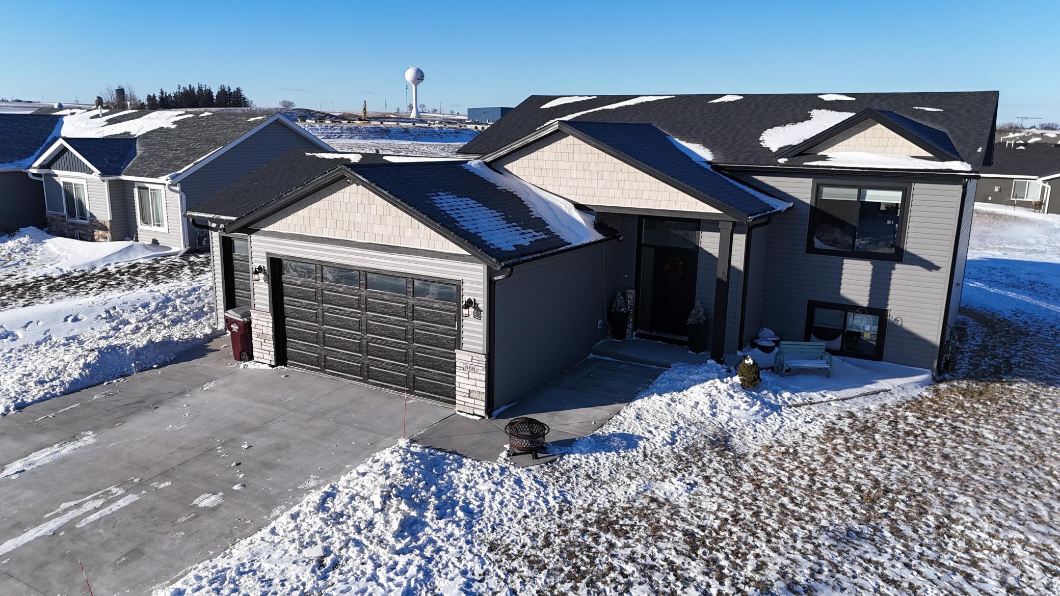 888 7th Ave, Wanamingo, MN 55983