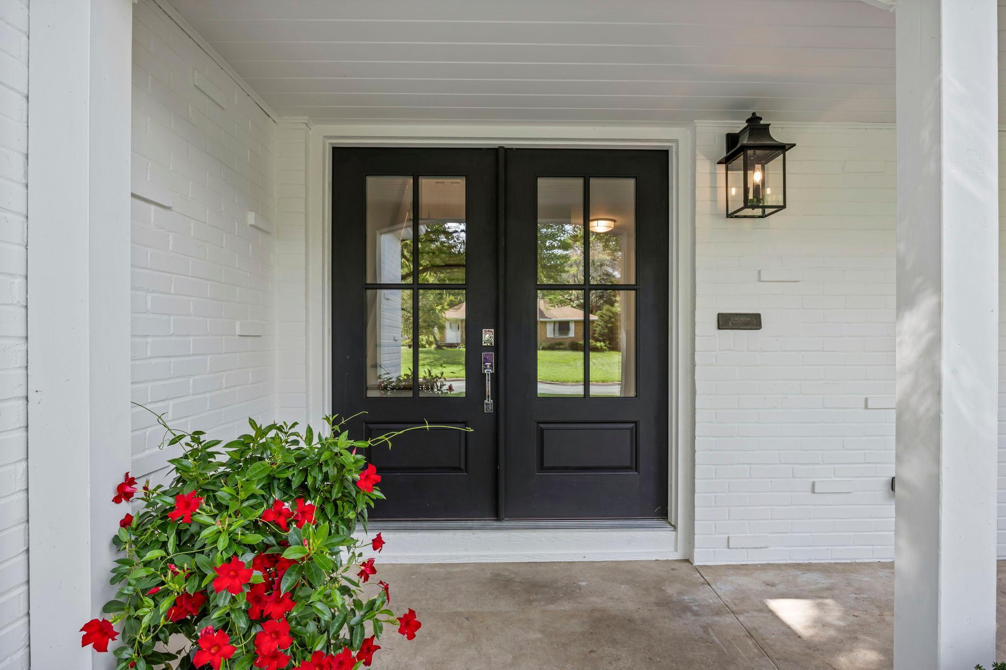 6832 Creston Rd, Edina, MN 55435