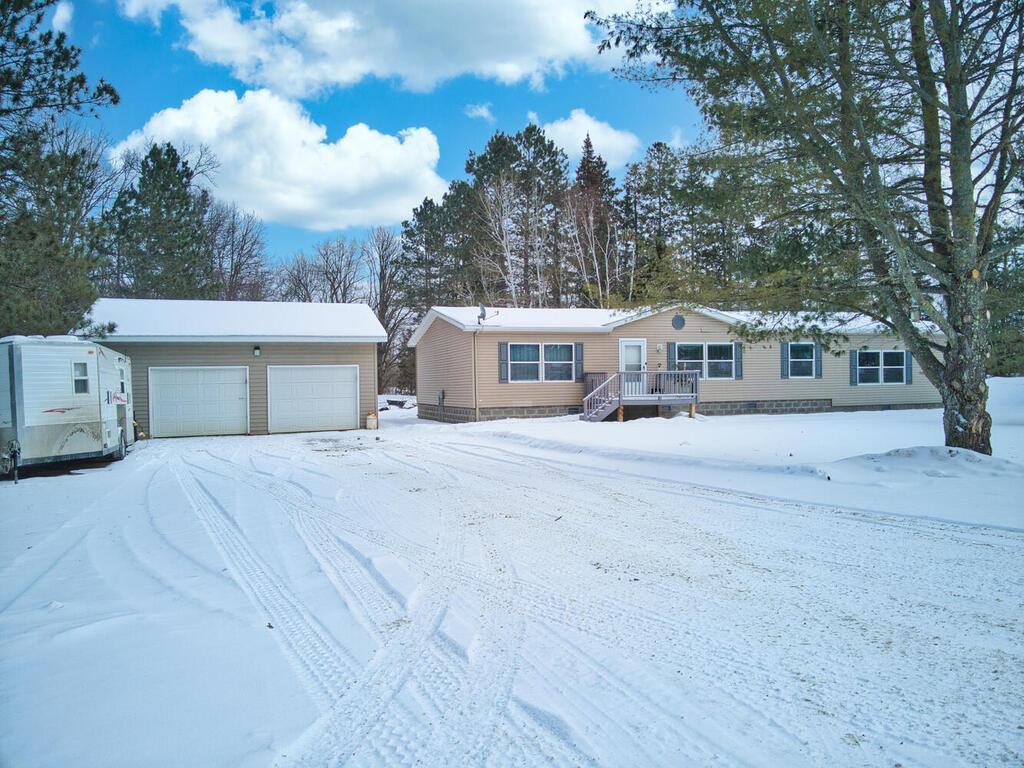 27244 Bass Brook Ln, Cohasset, MN 55721