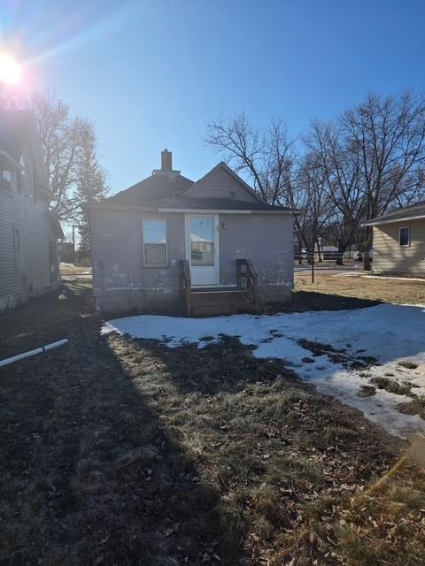 640 Bedal St, Walnut Grove, MN 56180