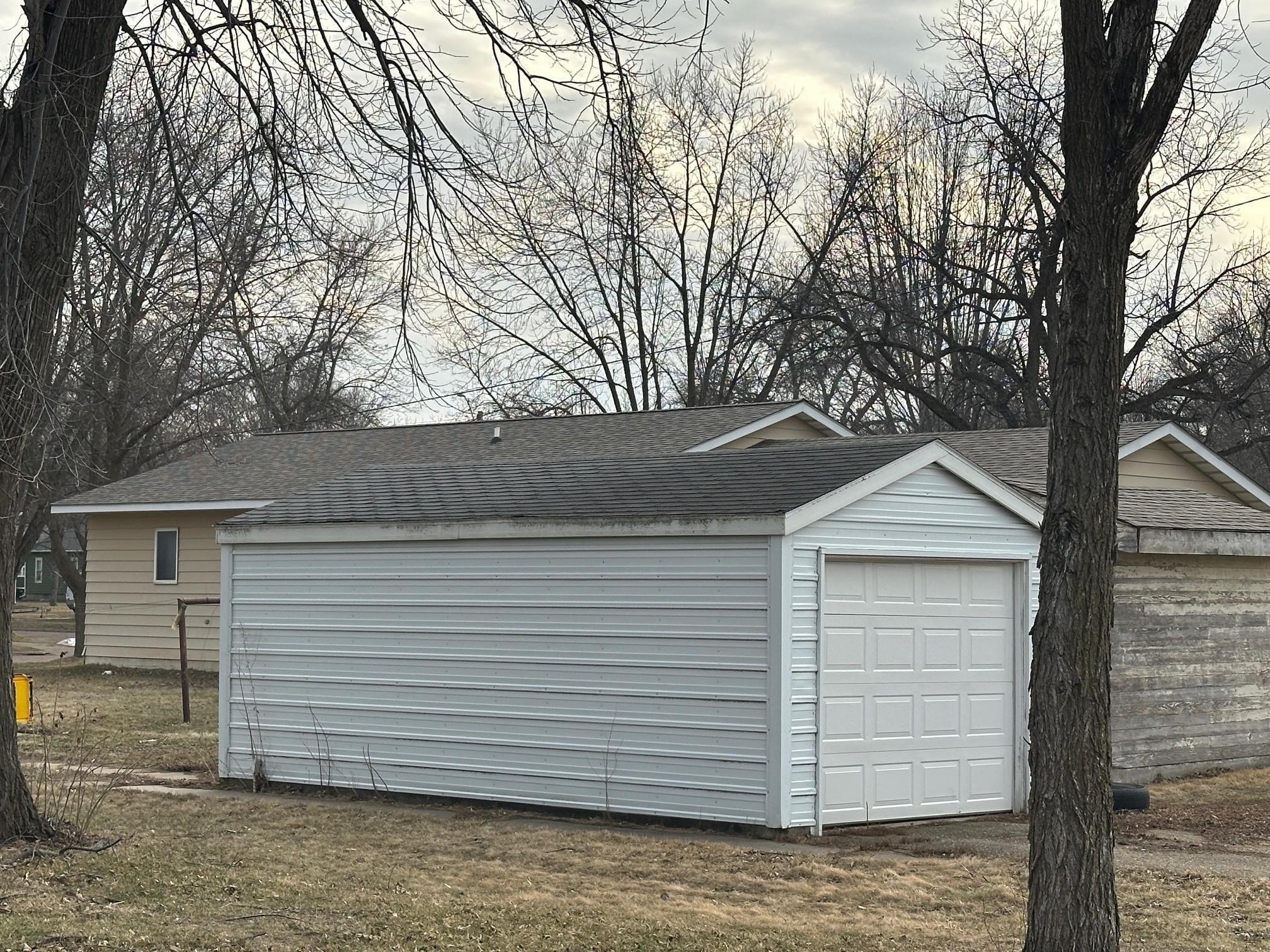640 Bedal St, Walnut Grove, MN 56180