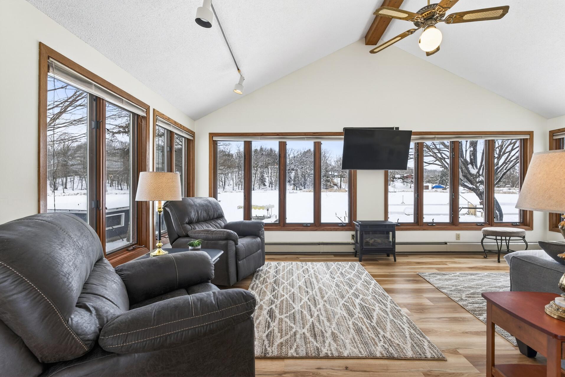 2366 Augusta Rd, South Haven, MN 55382