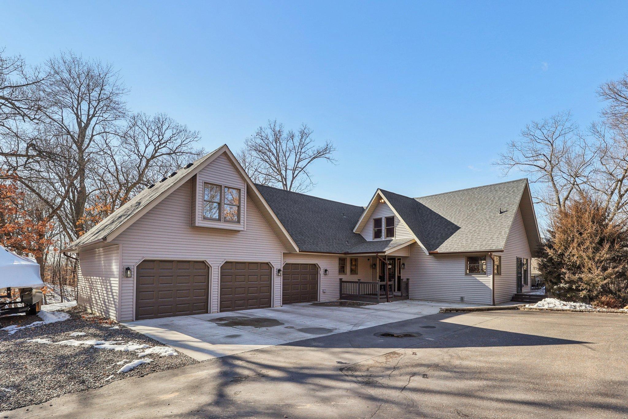 24124 Inwood Ave N, Forest Lake, MN 55025