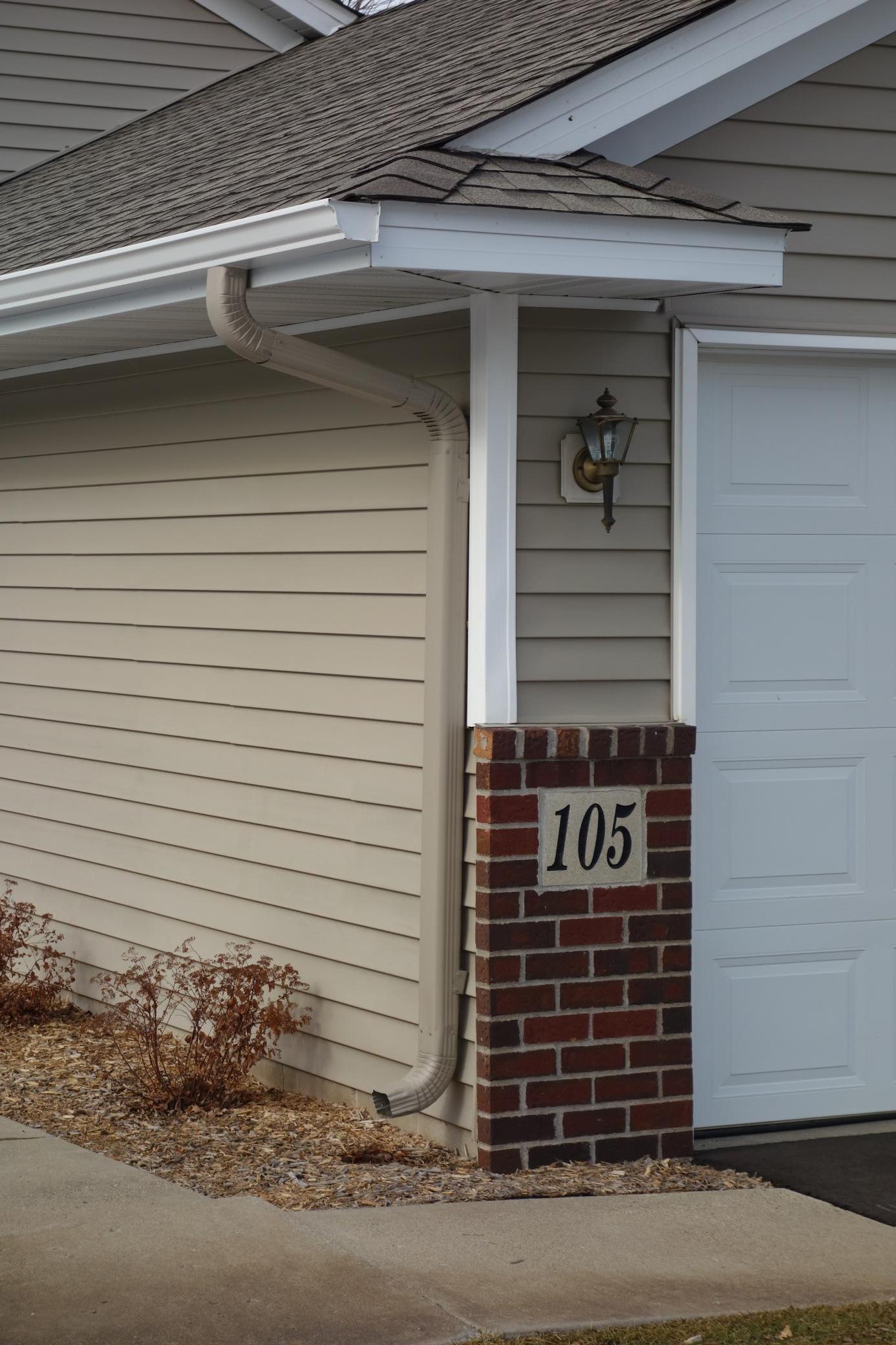 105 Garner Cir, Montrose, MN 55363