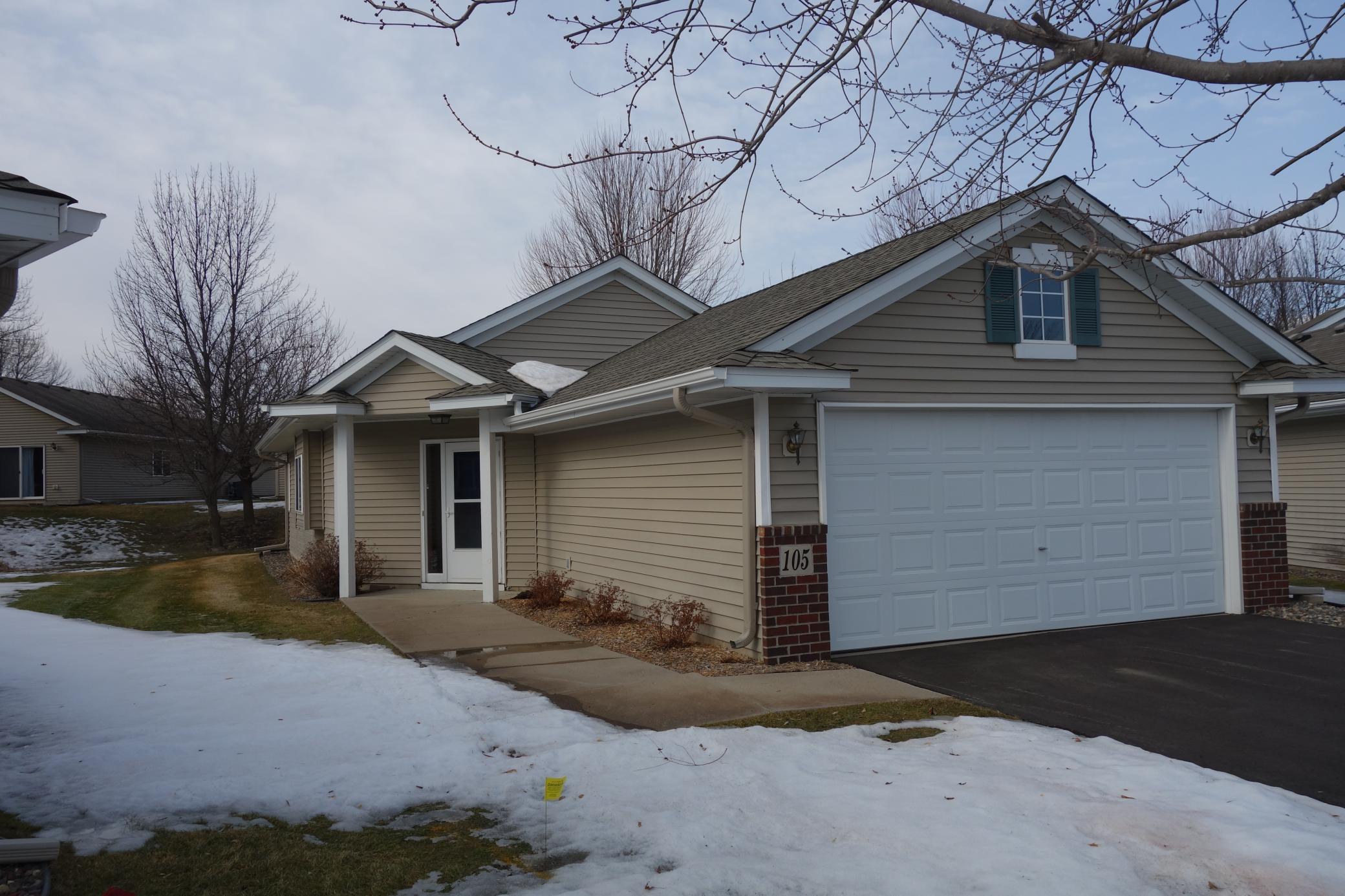 105 Garner Cir, Montrose, MN 55363