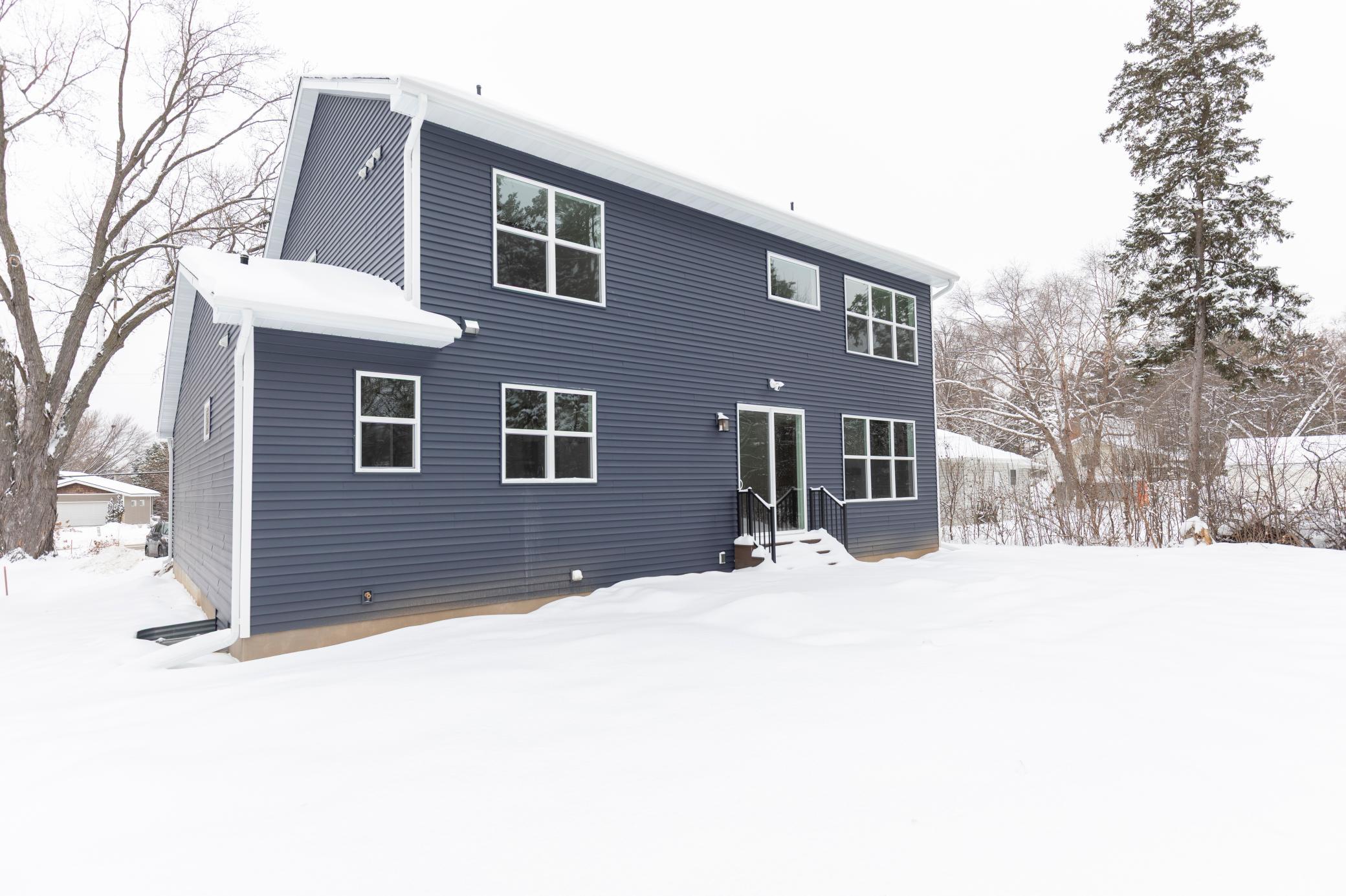 4132 Victoria St, Shoreview, MN 55126
