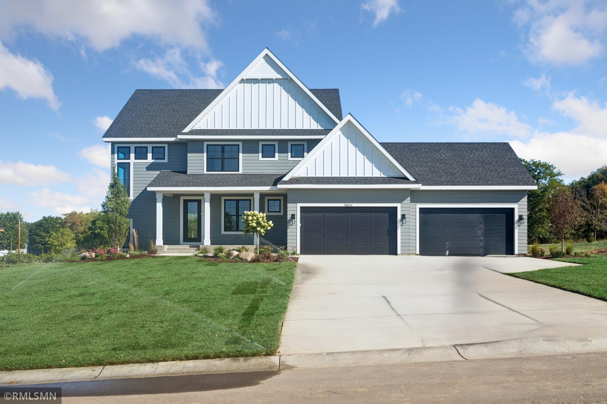 5803 S Century Rg S, Woodbury, MN 55129