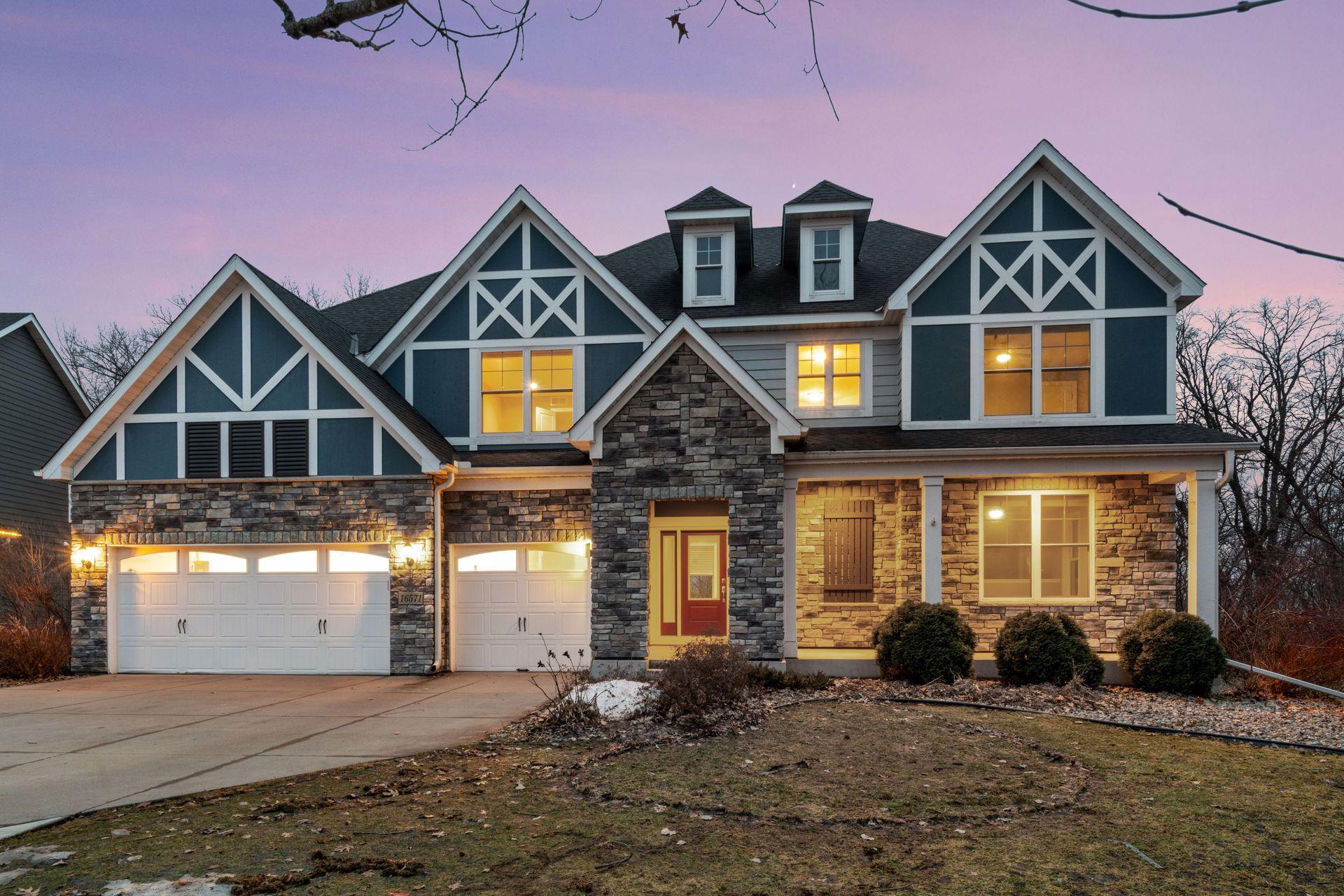 16571 Reeder Rg, Eden Prairie, MN 55347