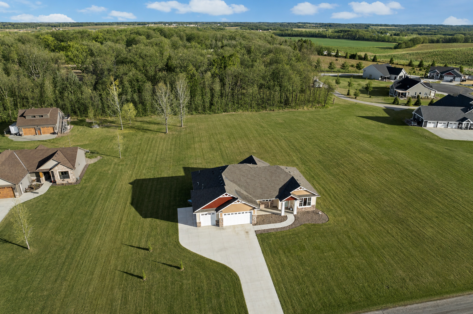 1013 Birch Ave NE, Montgomery, MN 56069