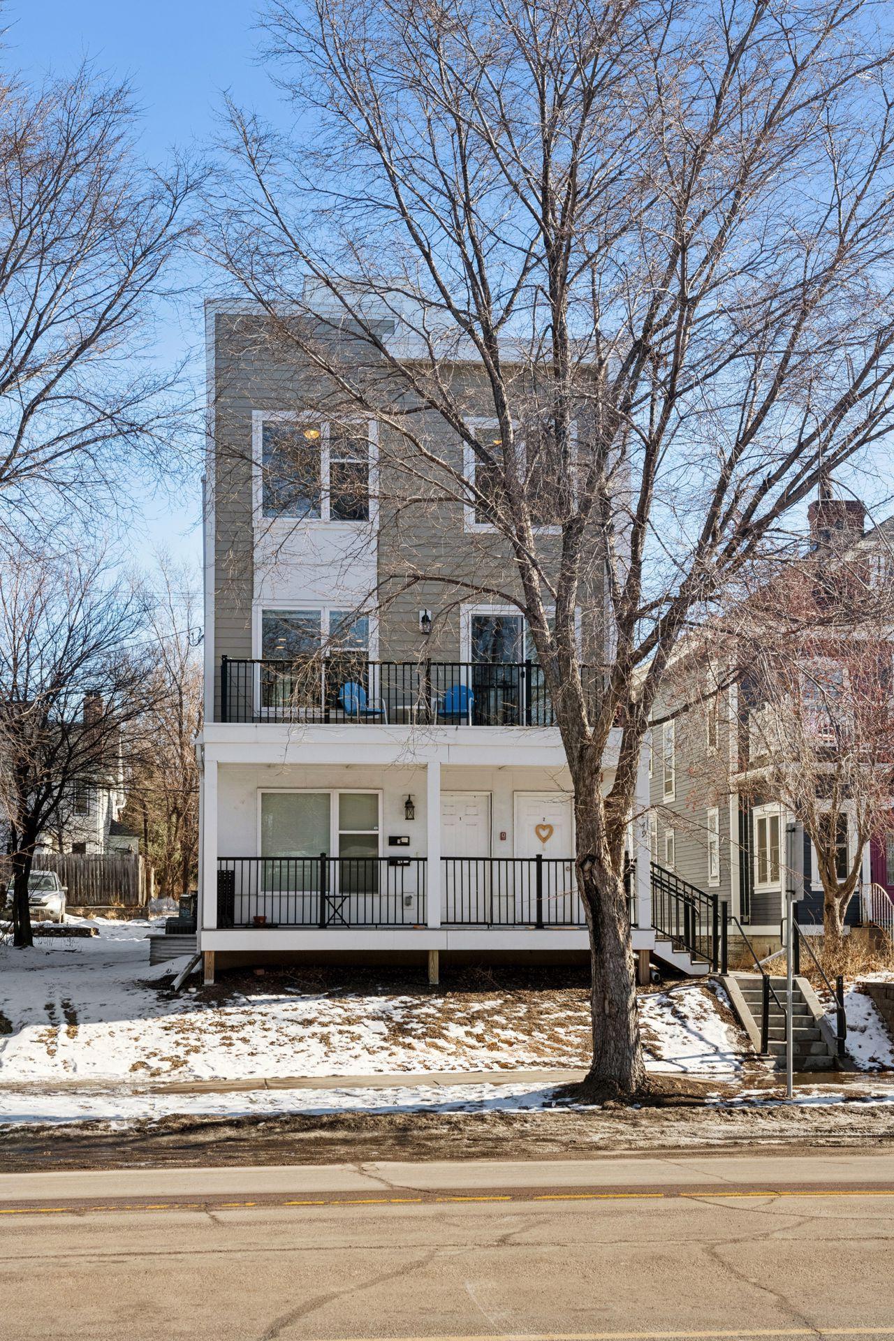 2449 Lyndale Ave S, Minneapolis, MN 55405