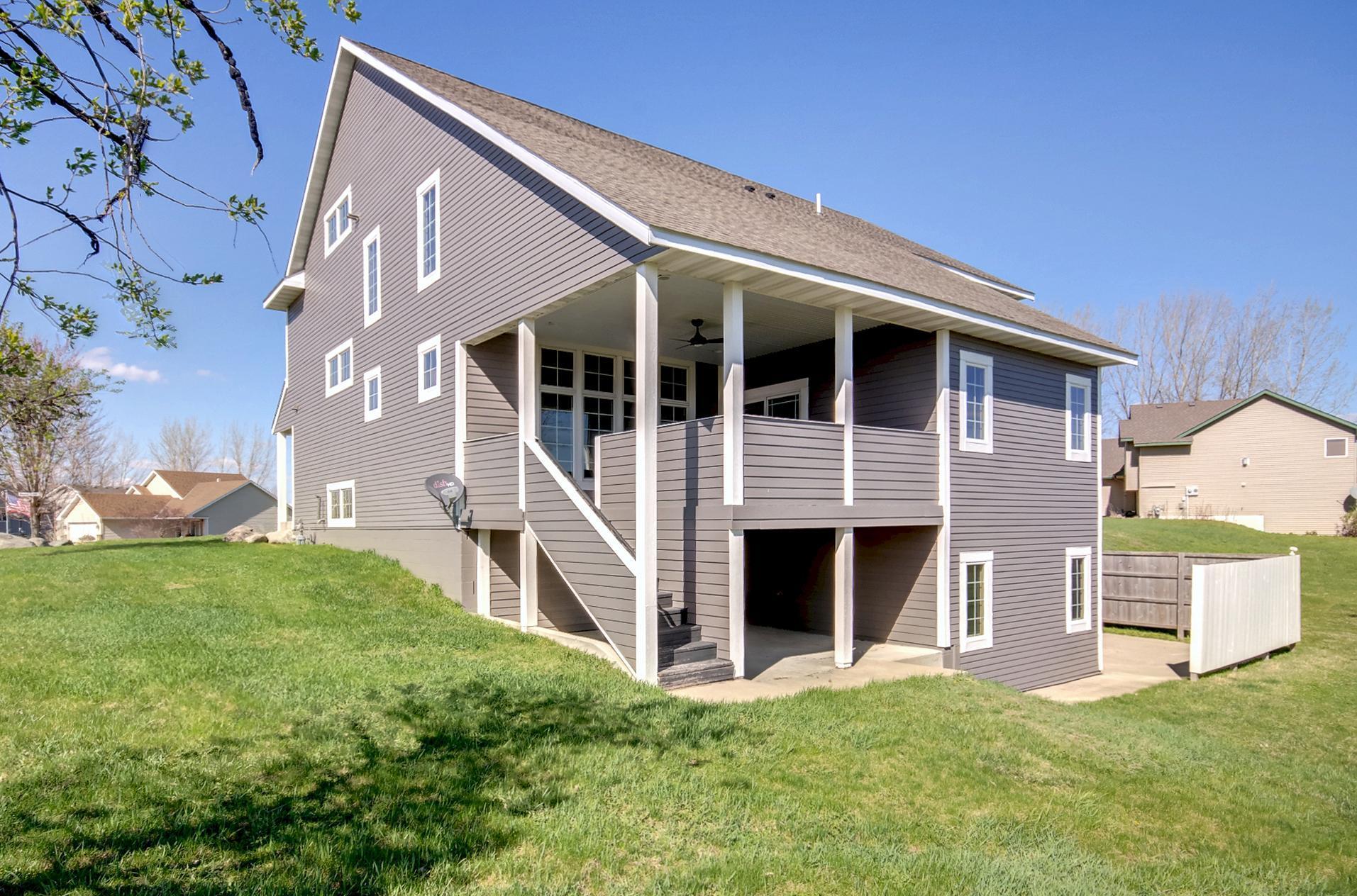 1201 Meadow St NW, Montgomery, MN 56069