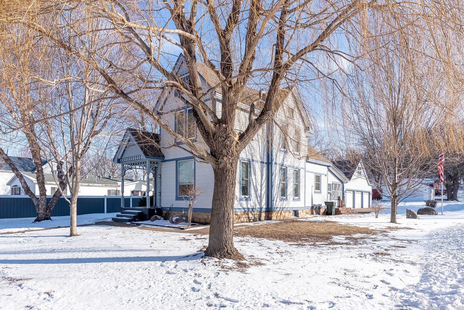 440 Webster St S, Kasota, MN 56050