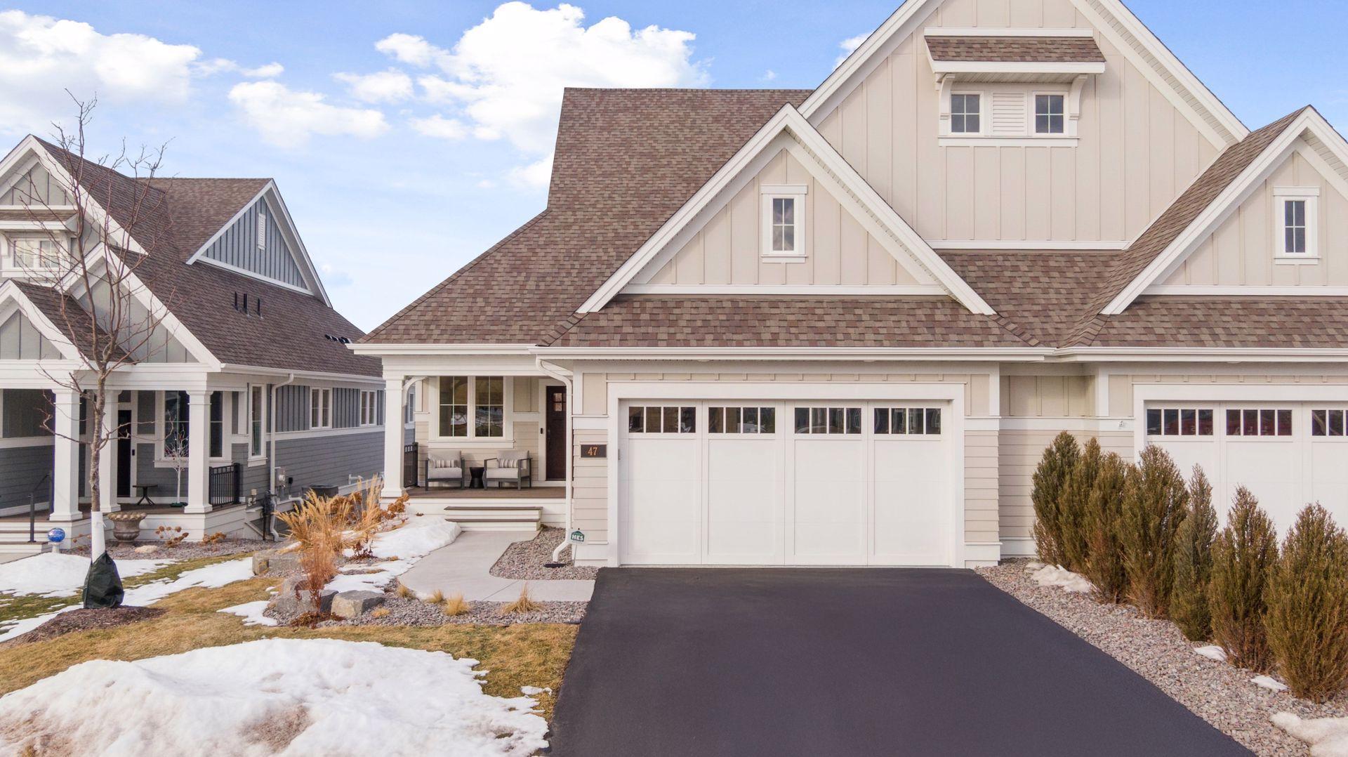 47 Spring Farm Rd, North Oaks, MN 55127