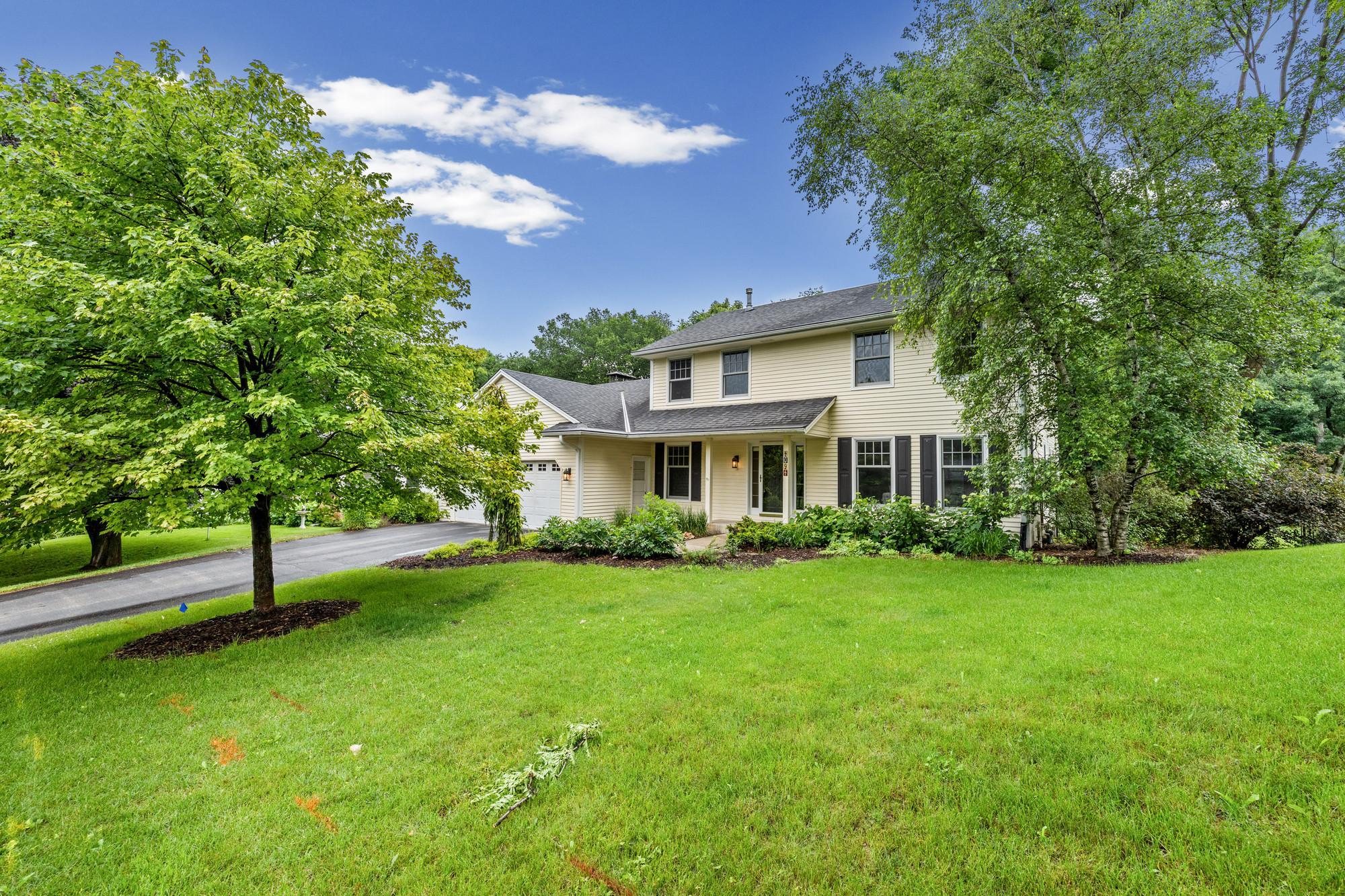 4094 Blueberry Ln, Eagan, MN 55123
