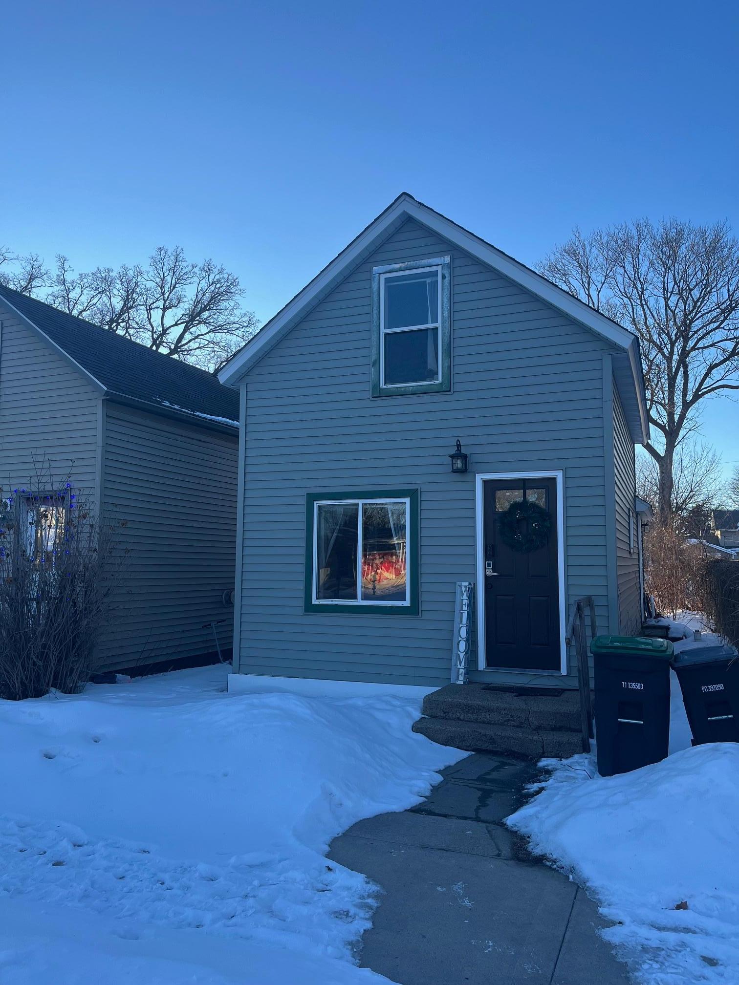 607 12 3rd St NE, Little Falls, MN 56345