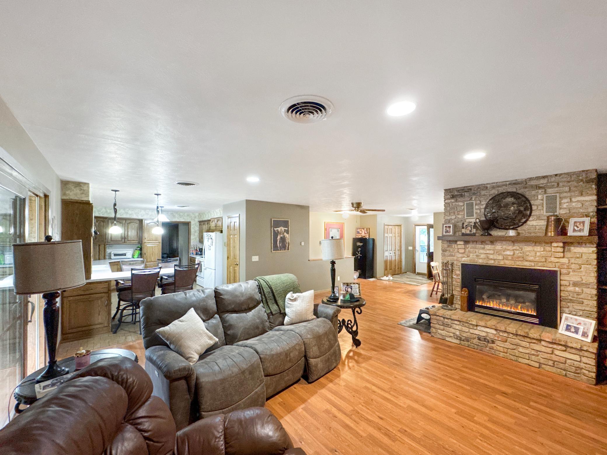 3033 Redwood Ave, Slayton, MN 56172