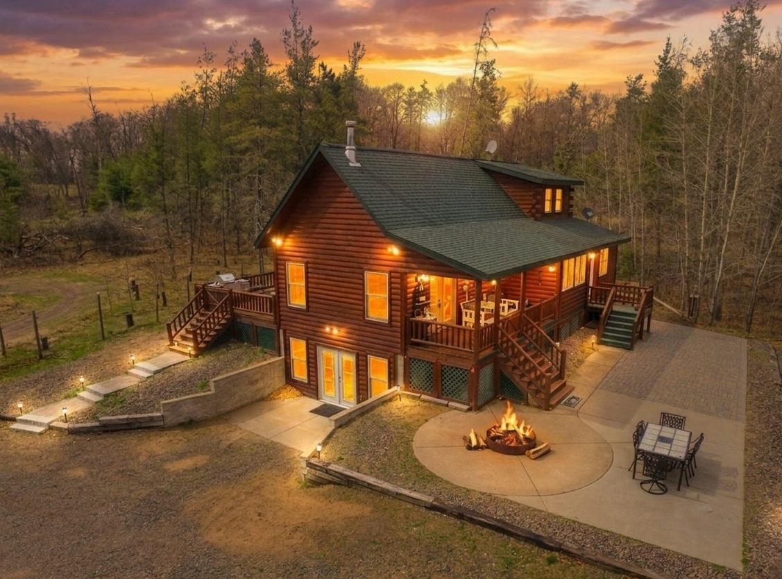 6940 Lumberjack Trl, Danbury, WI 54830