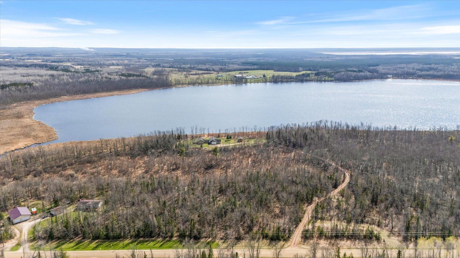 31487 Malbay Rd, Cohasset, MN 55721