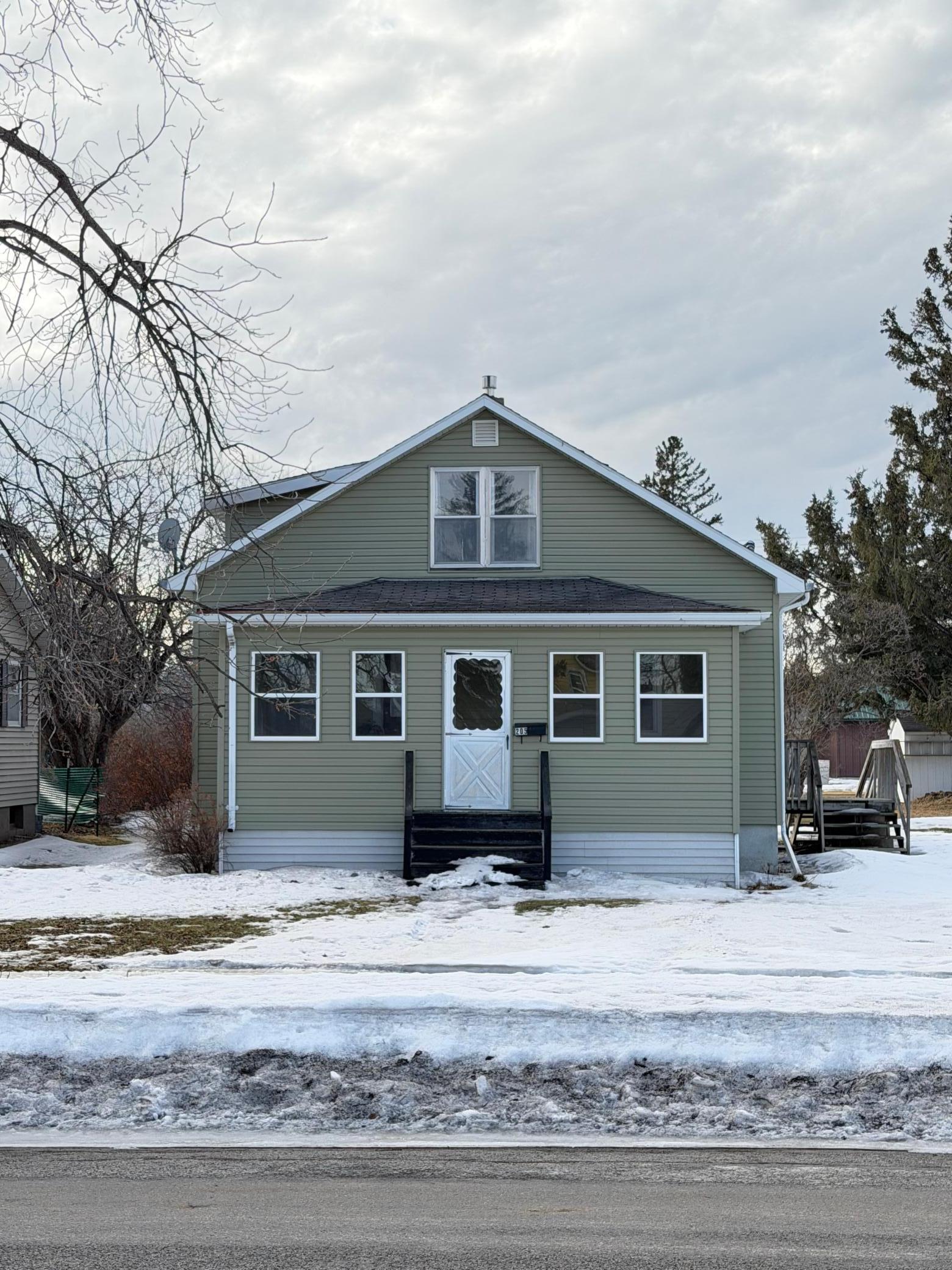 205 3rd St W, Ada, MN 56510