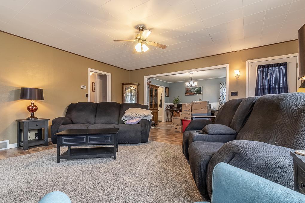 142 3rd Ave SW, Winnebago, MN 56098
