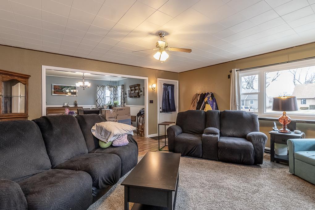 142 3rd Ave SW, Winnebago, MN 56098
