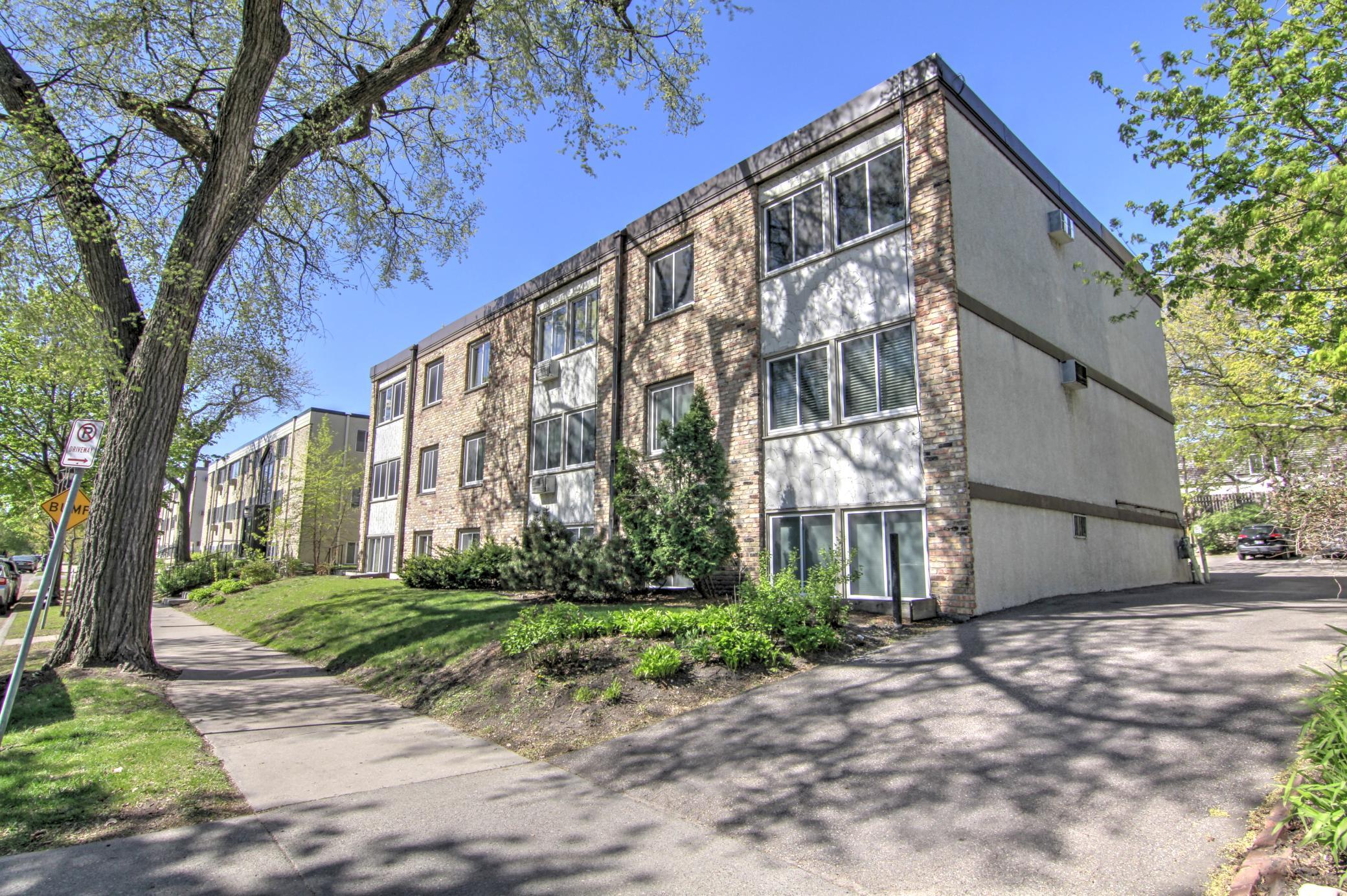 2212 Aldrich Ave S #106, Minneapolis, MN 55405