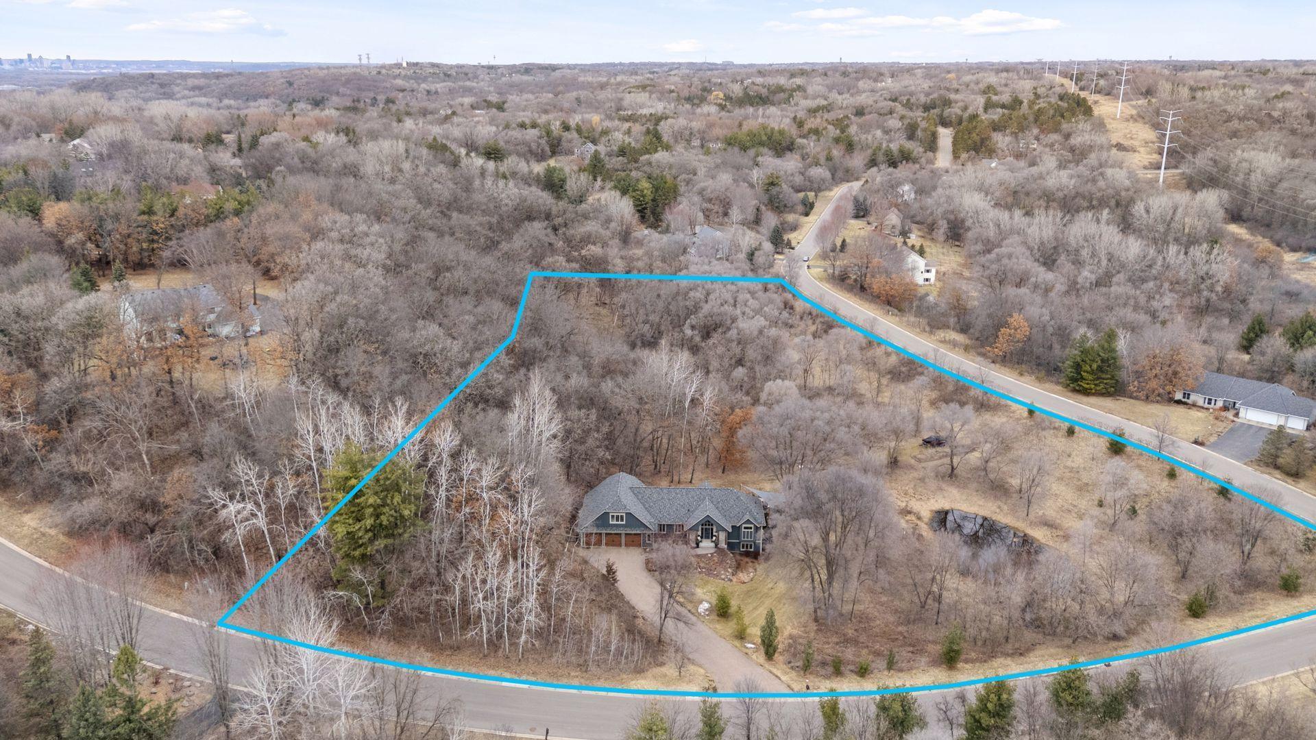 6590 Orchard Ridge Trl, Woodbury, MN 55129