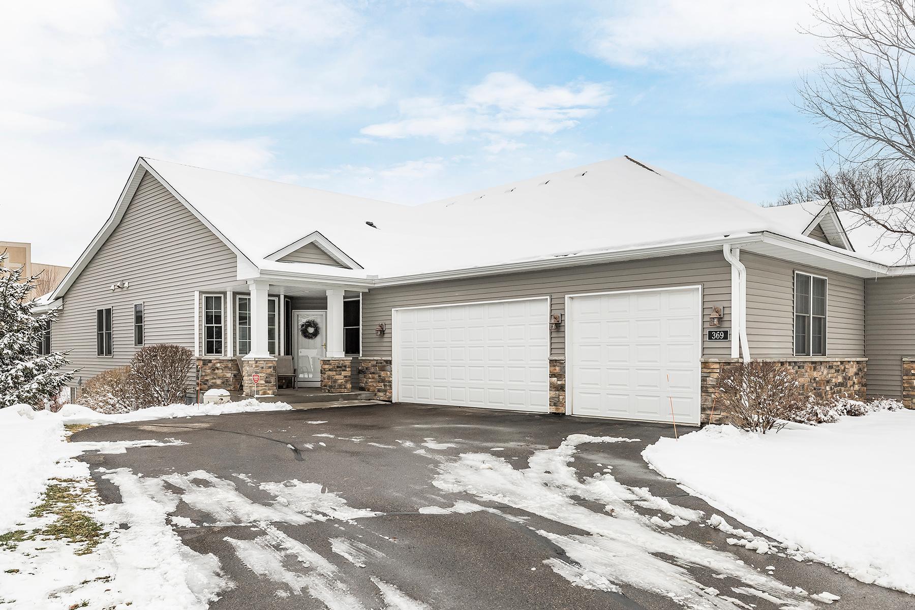 369 Sophia Ave E, Maplewood, MN 55117