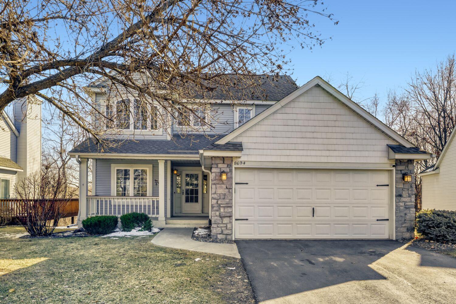 8694 Callahan Trl, Inver Grove Heights, MN 55076