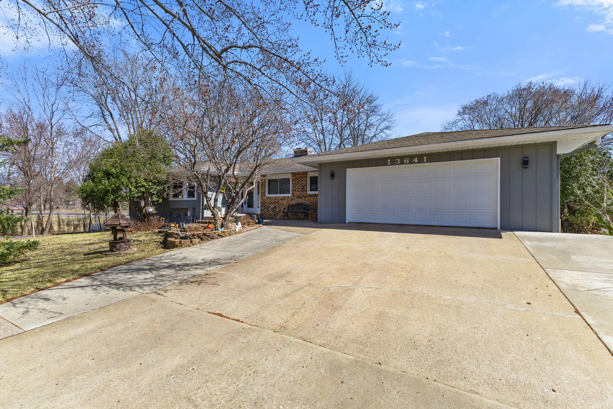 13641 Heather St NW, Andover, MN 55304