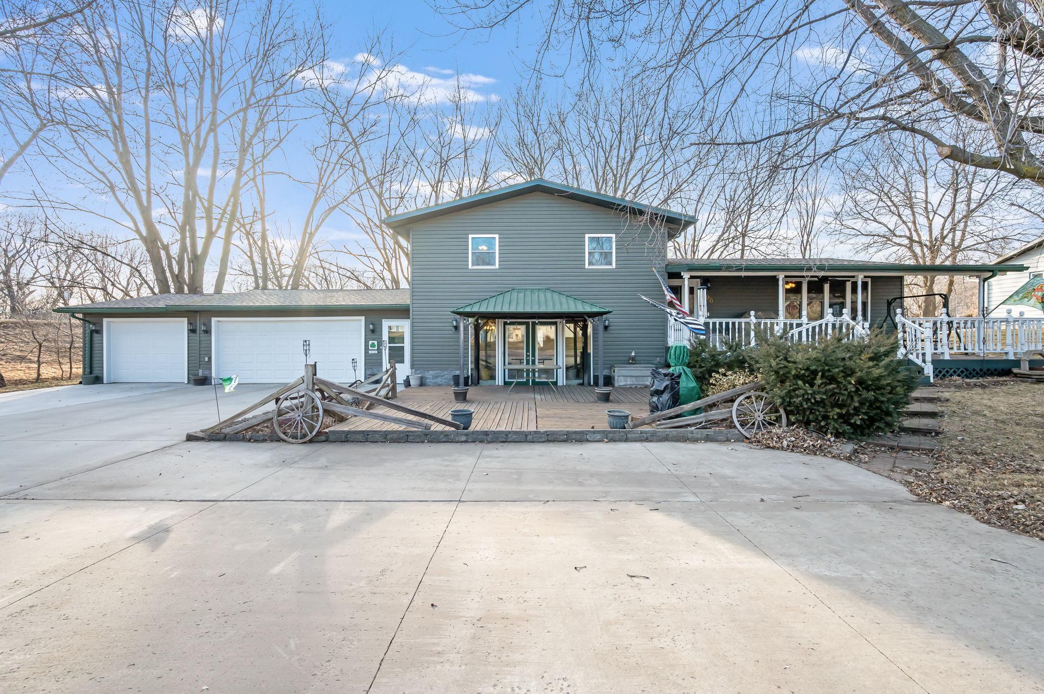 600 Plum Ave, Windom, MN 56101