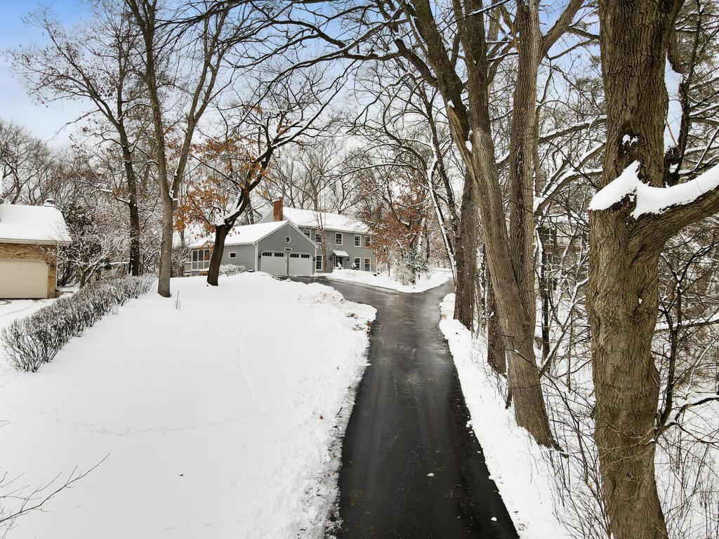 14811 Minnehaha Pl, Wayzata, MN 55391