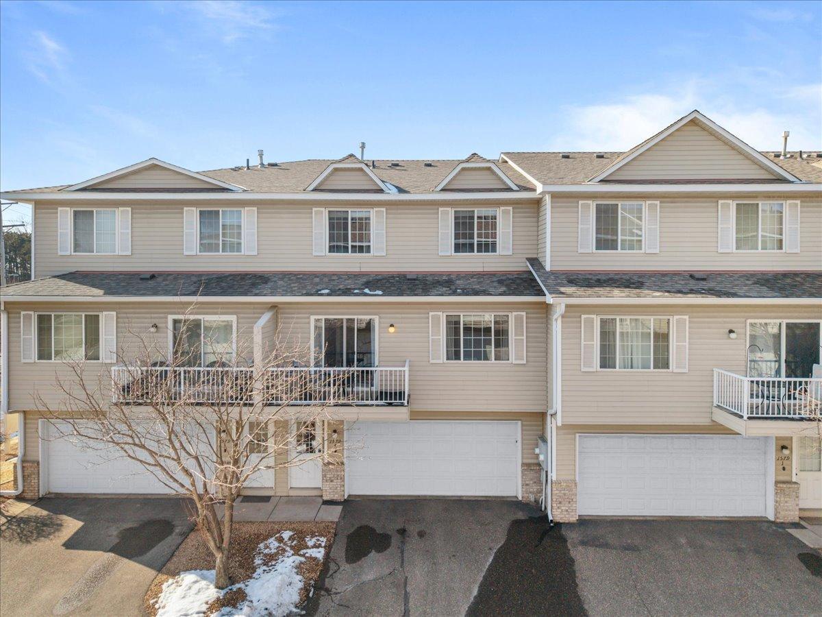 1579 County Road D E #K, Maplewood, MN 55109
