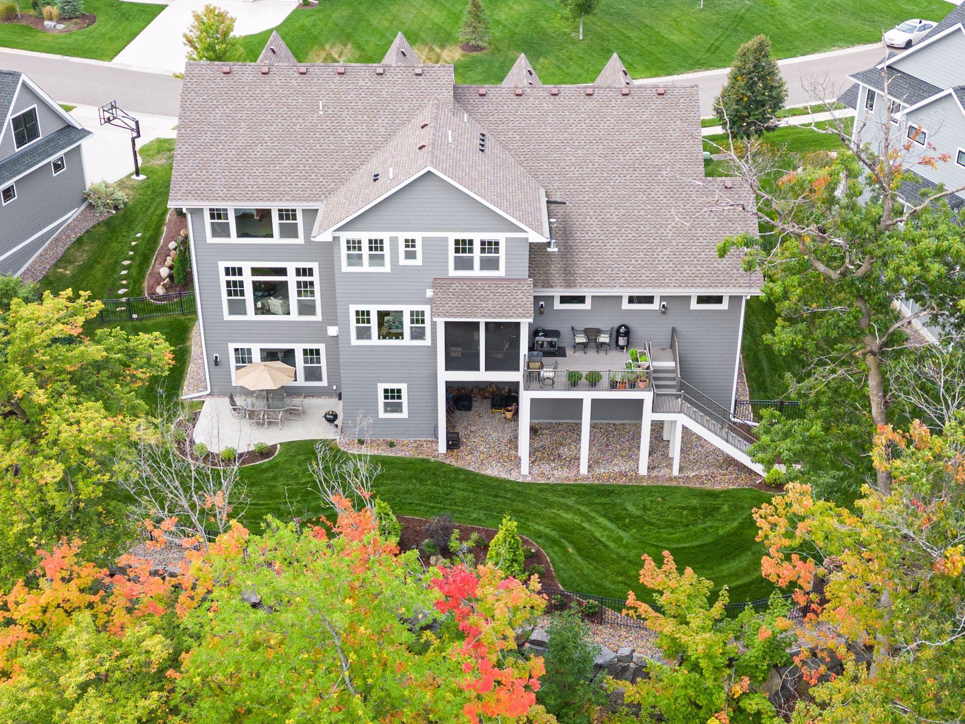 726 Woodland Hill Ct, Medina, MN 55340