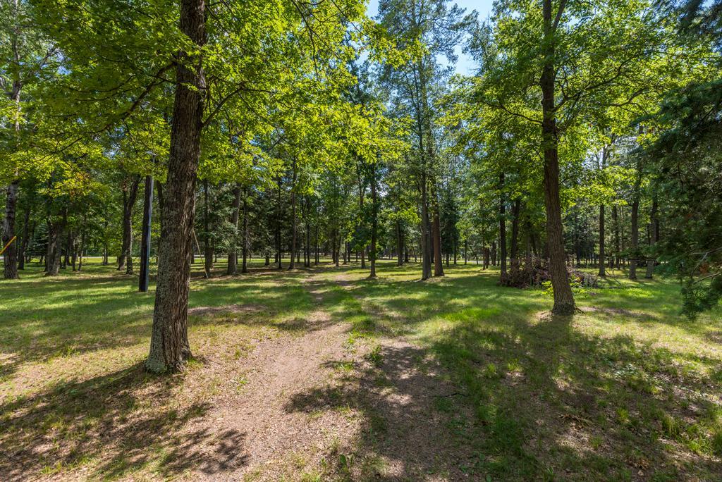 13908 Mission Park Dr, Merrifield, MN 56465