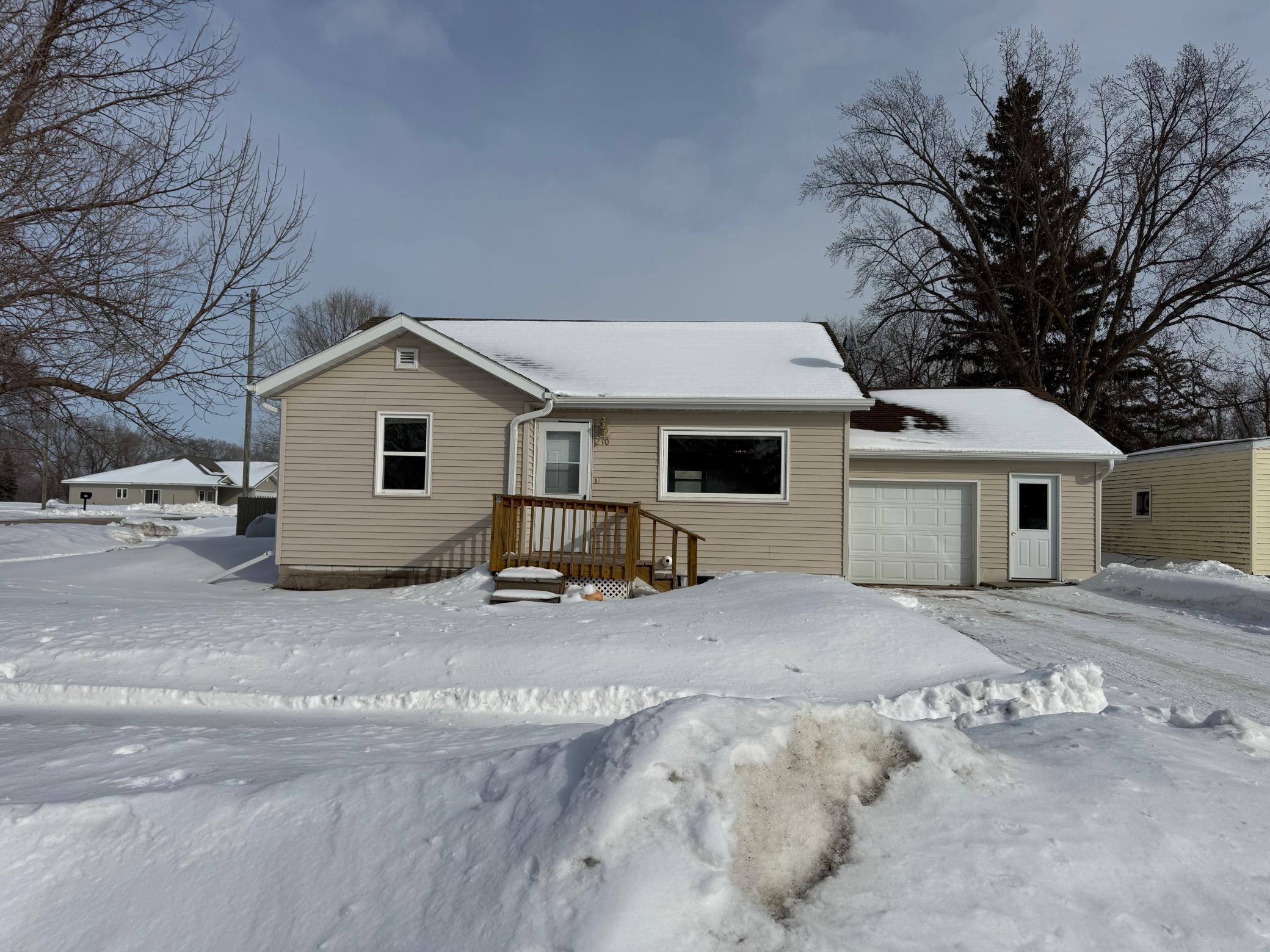 210 Elm St NE, Fertile, MN 56540