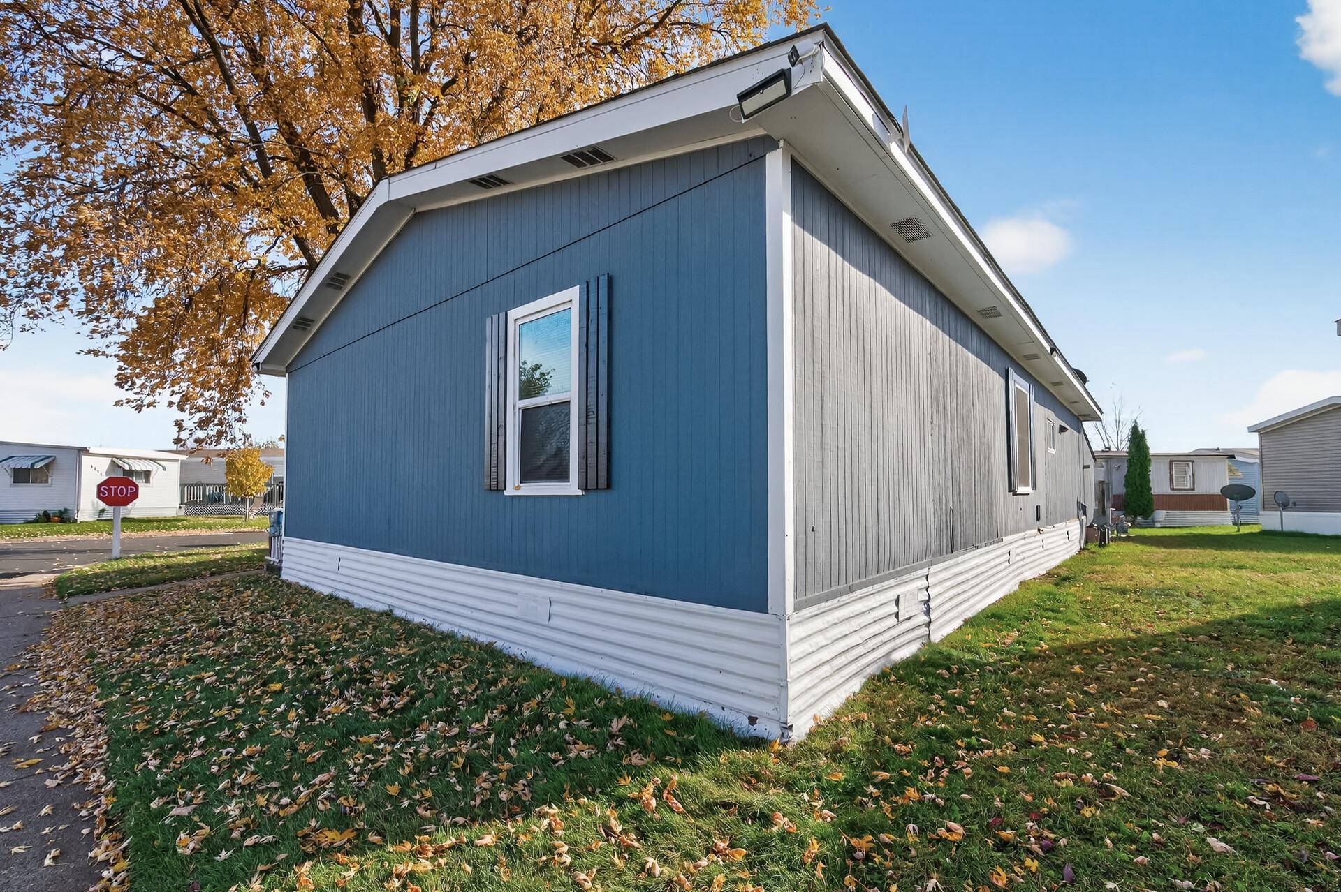 7436 West Cir NE, Fridley, MN 55432