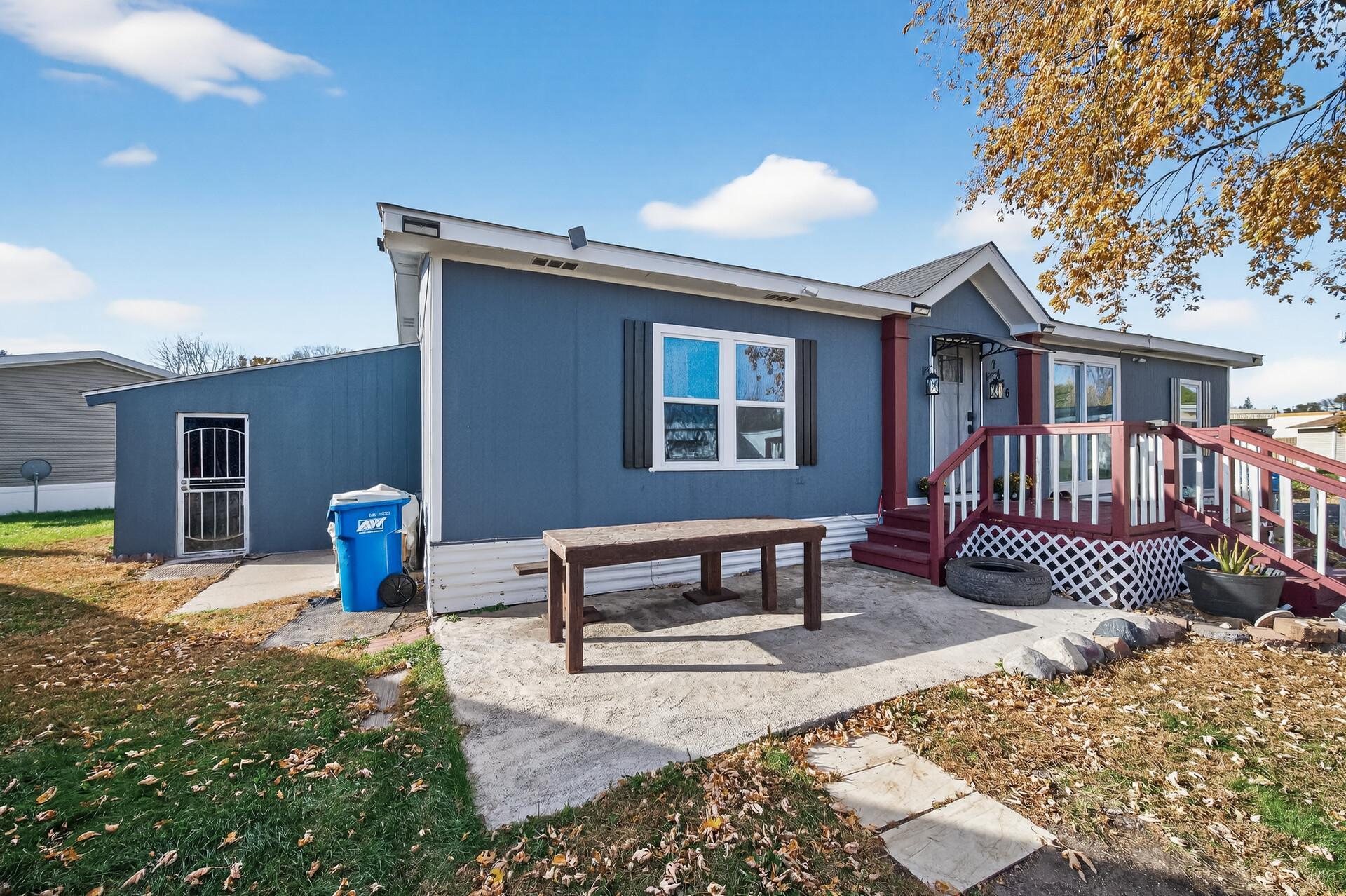 7436 West Cir NE, Fridley, MN 55432