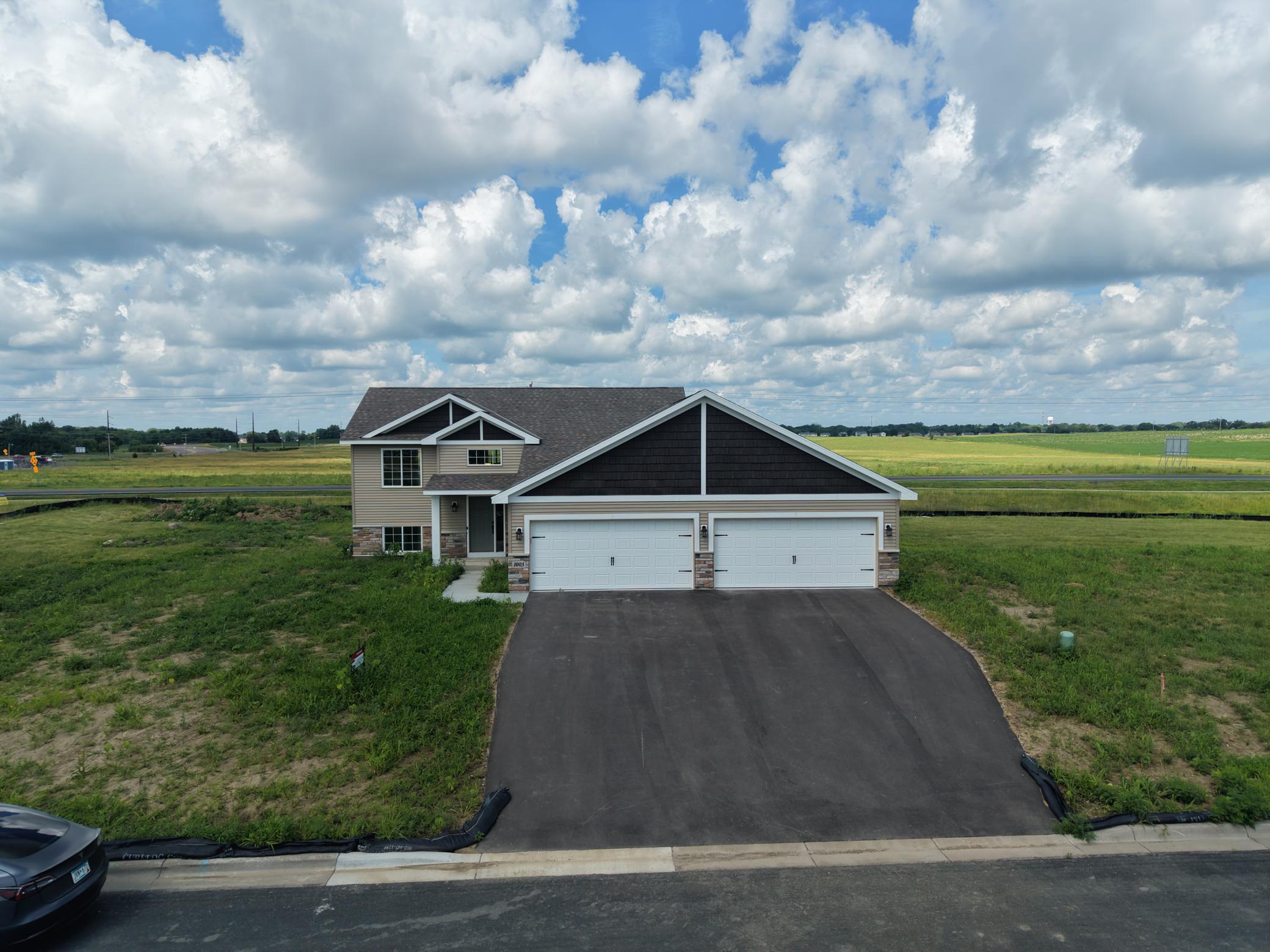 1003 Misty Meadow Blvd, Buffalo, MN 55313